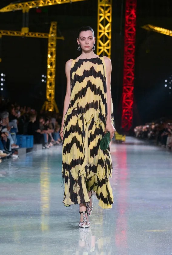 Hinh anh CHANEL Thu Đông 2026: Matthieu Blazy vẫn rất kiên định 33