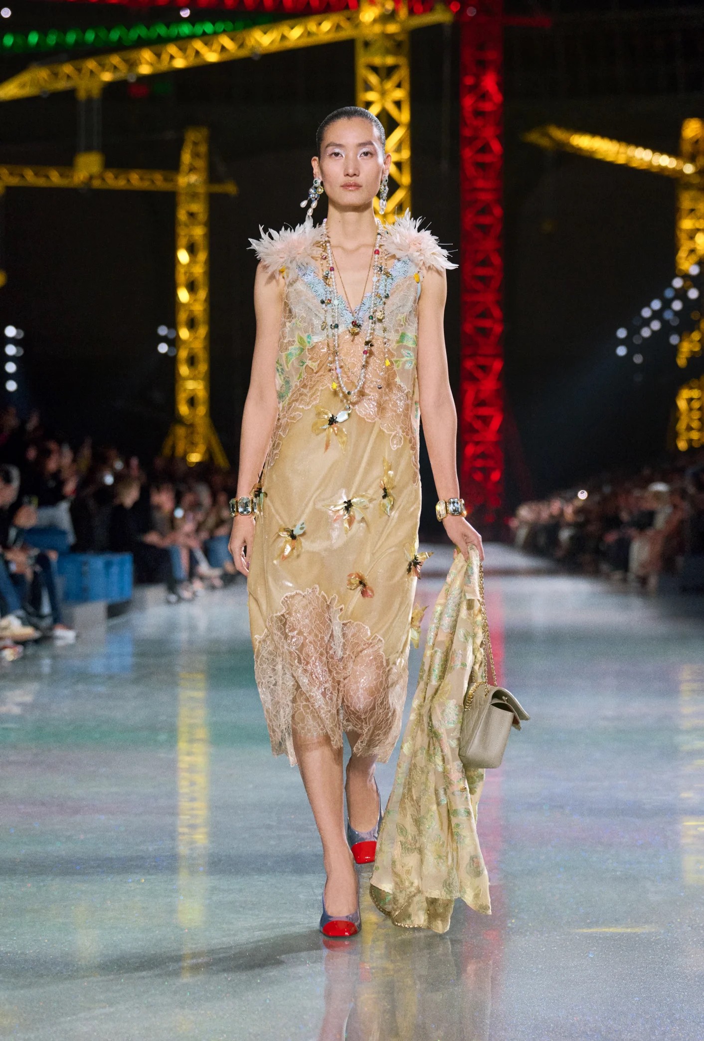 Hinh anh CHANEL Thu Đông 2026: Matthieu Blazy vẫn rất kiên định 44