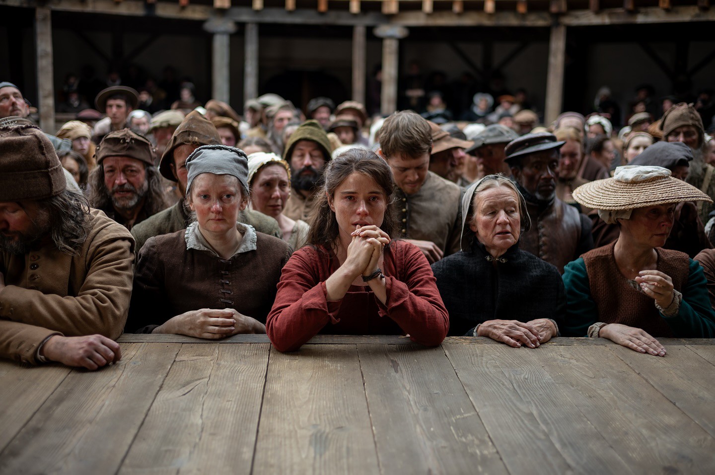 Hinh anh Cuộc đua Thiết kế phục trang tại Oscar 2026: Khi trang phục kể câu chuyện của phim 11