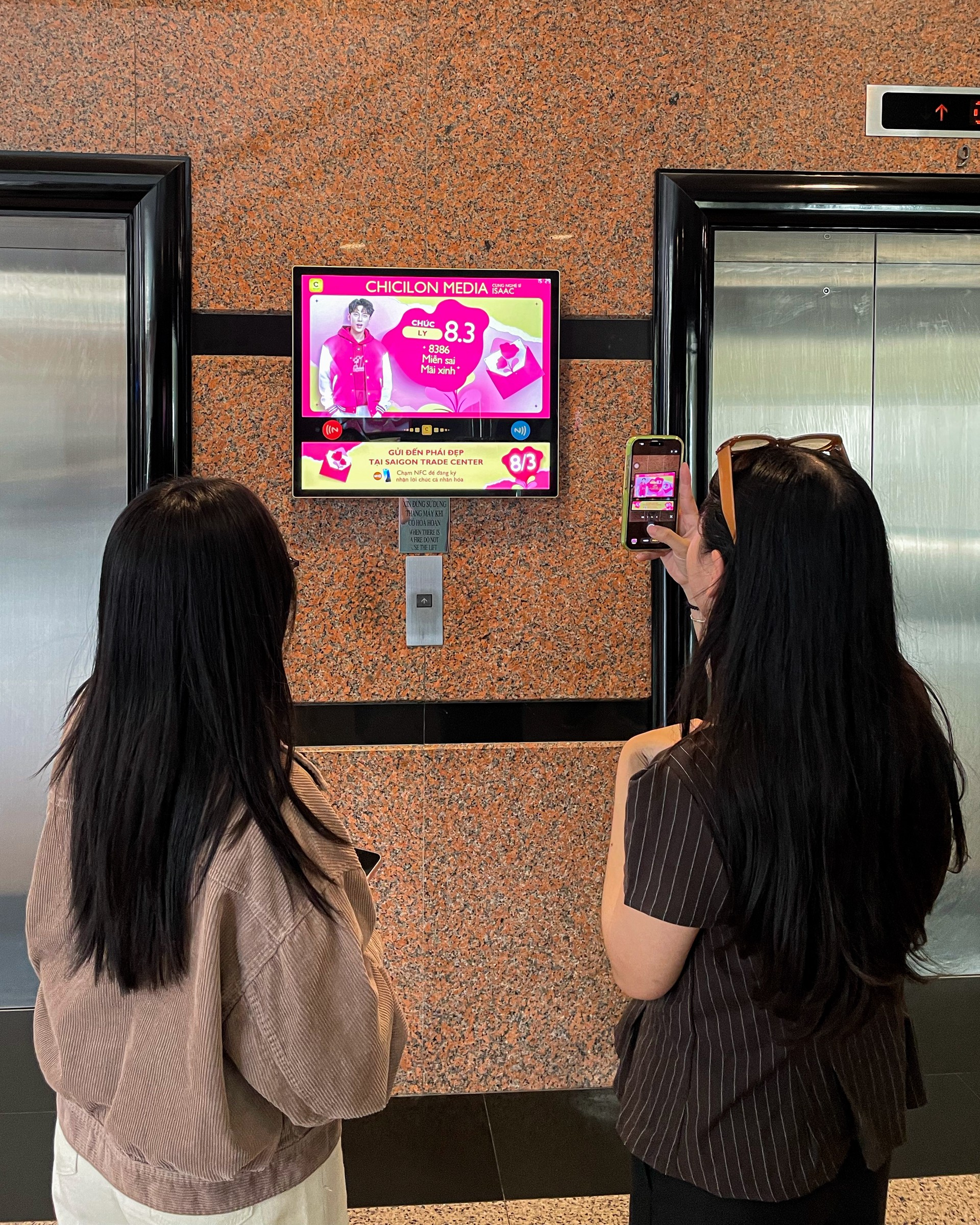 Hinh anh Chiến dịch 8/3 của Chicilon Media: Khi lời chúc được “gọi tên” ngoài đời thực 5