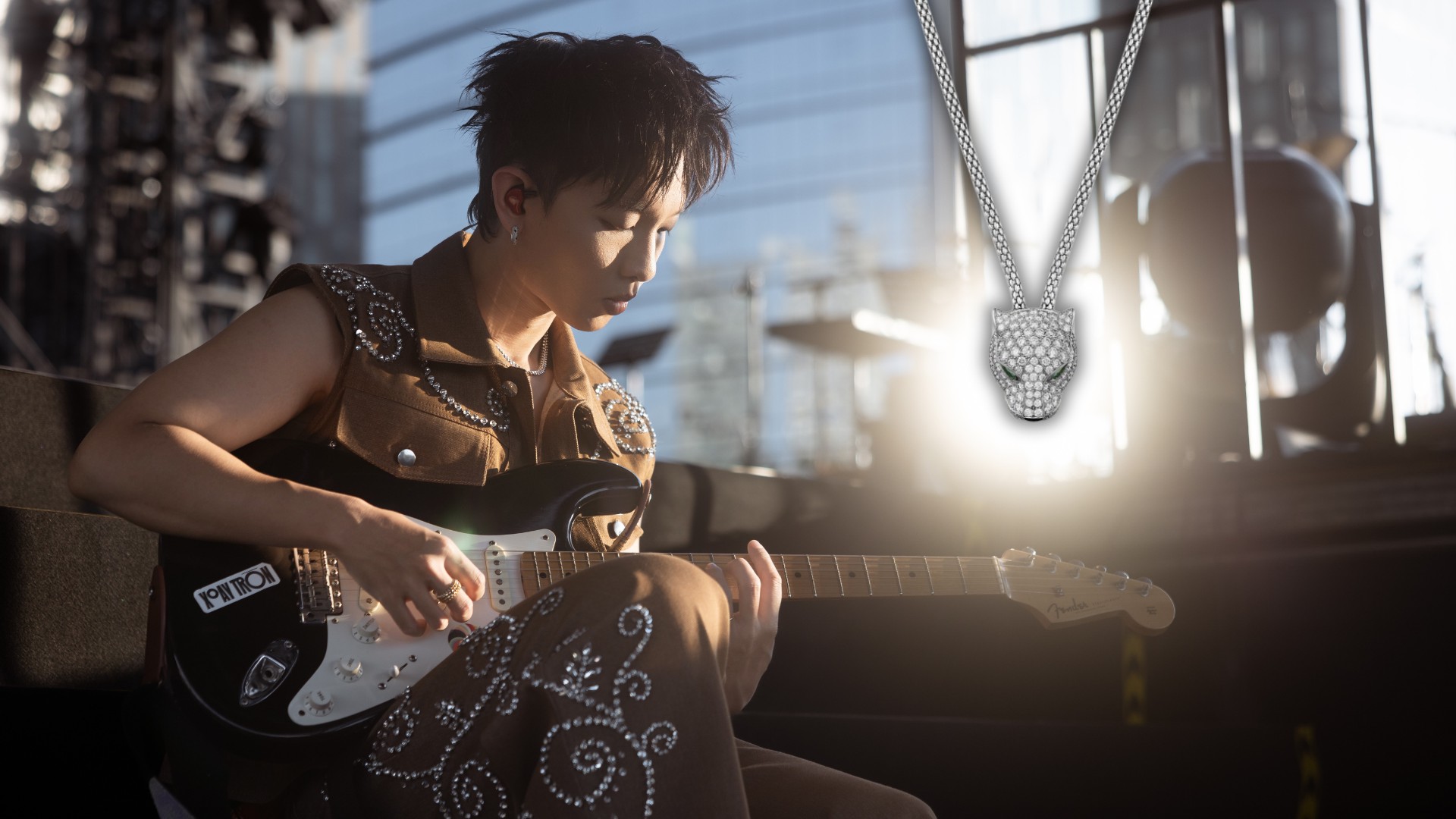 Cartier đồng hành cùng Hoàng Dũng trong đêm nhạc lớn nhất sự nghiệp