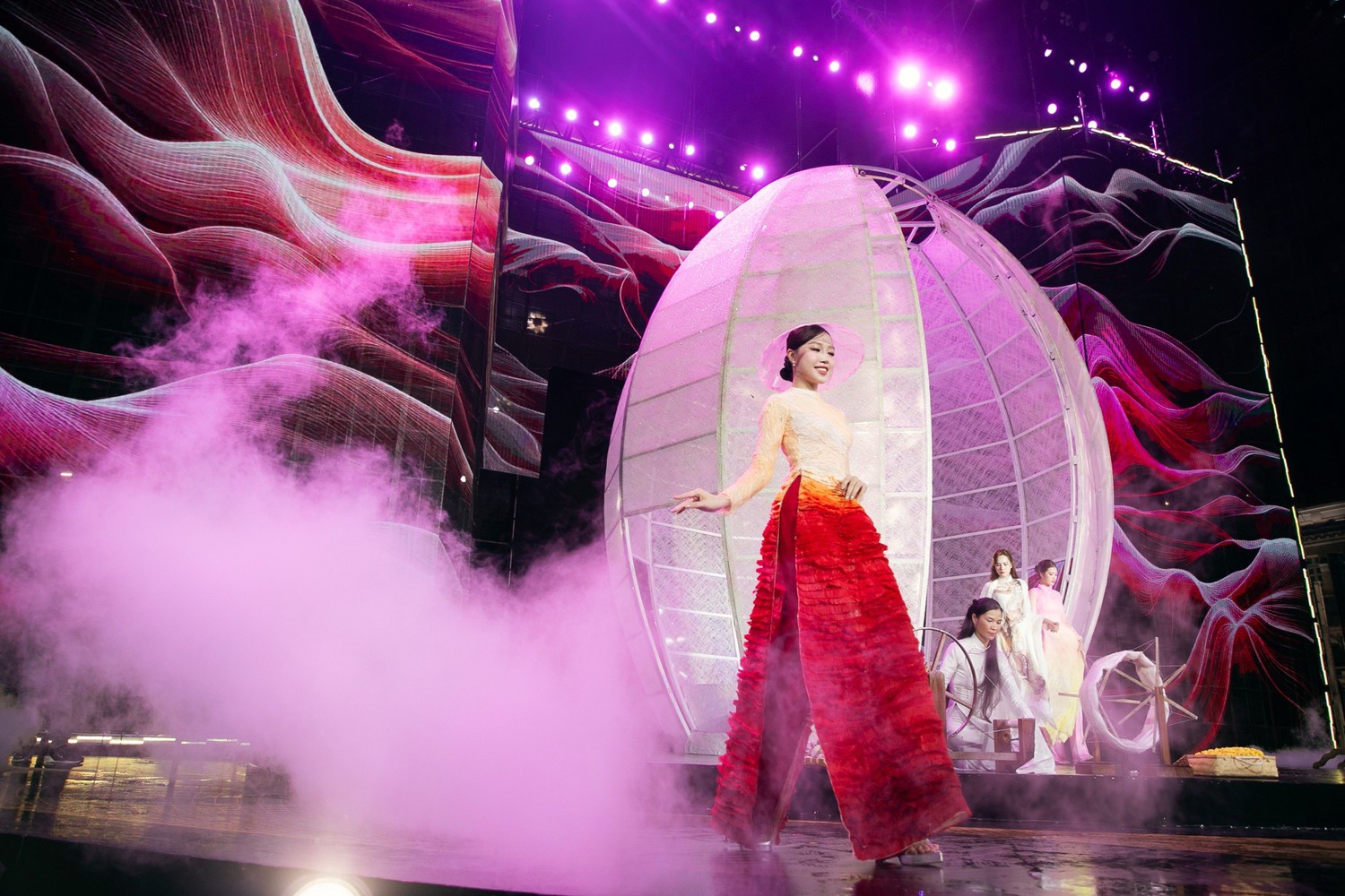 Hinh anh Đọc thêm: 27