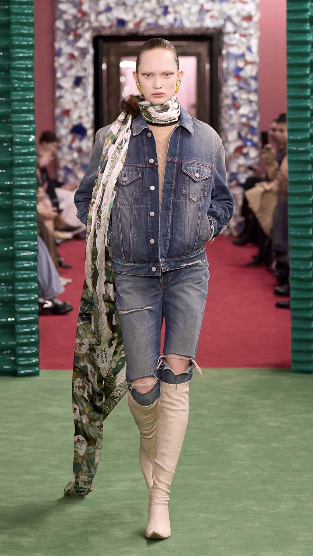 Hinh anh Nhìn lại hành trình 30 năm với Acne Studios Thu Đông 2026 17