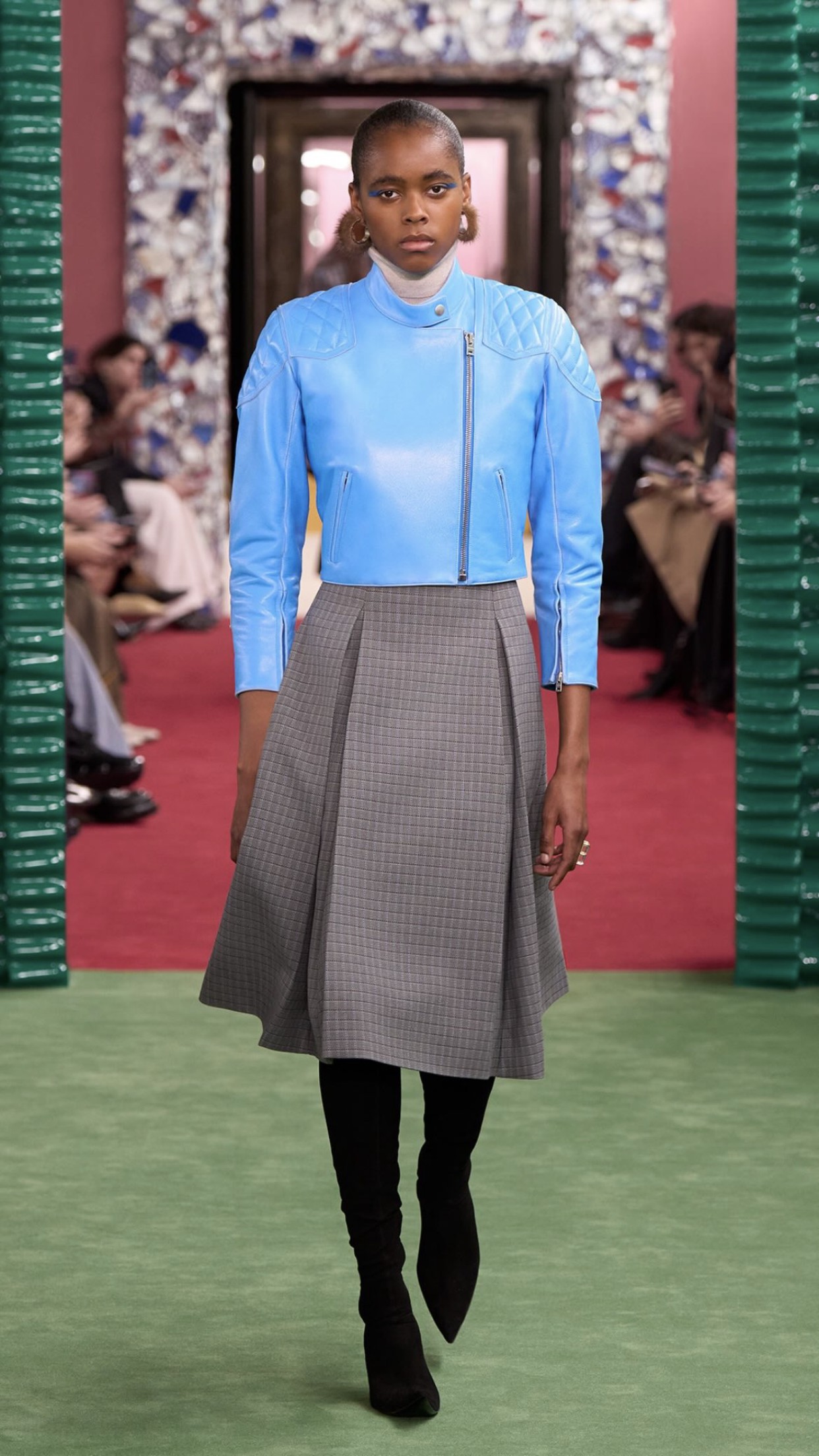 Hinh anh Nhìn lại hành trình 30 năm với Acne Studios Thu Đông 2026 11