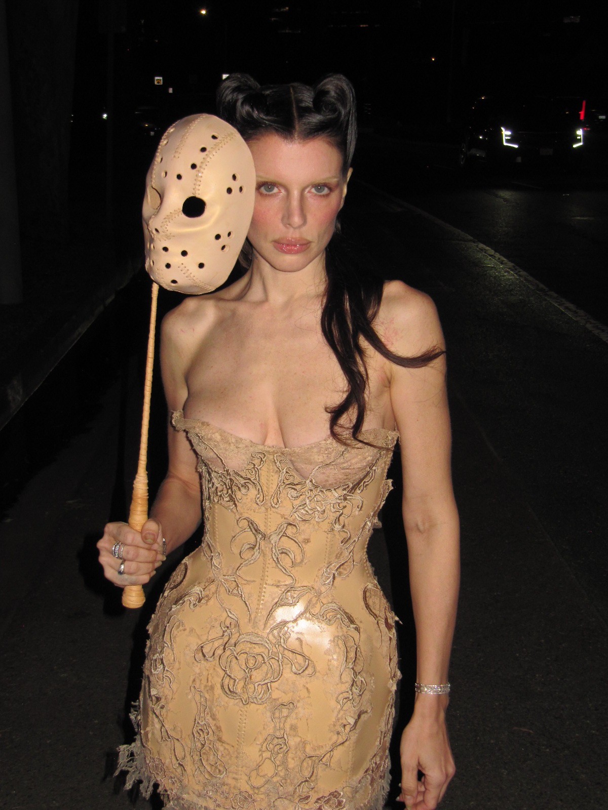 Hinh anh Hot Mess: Xu hướng "lộn xộn nóng bỏng" lên ngôi 3