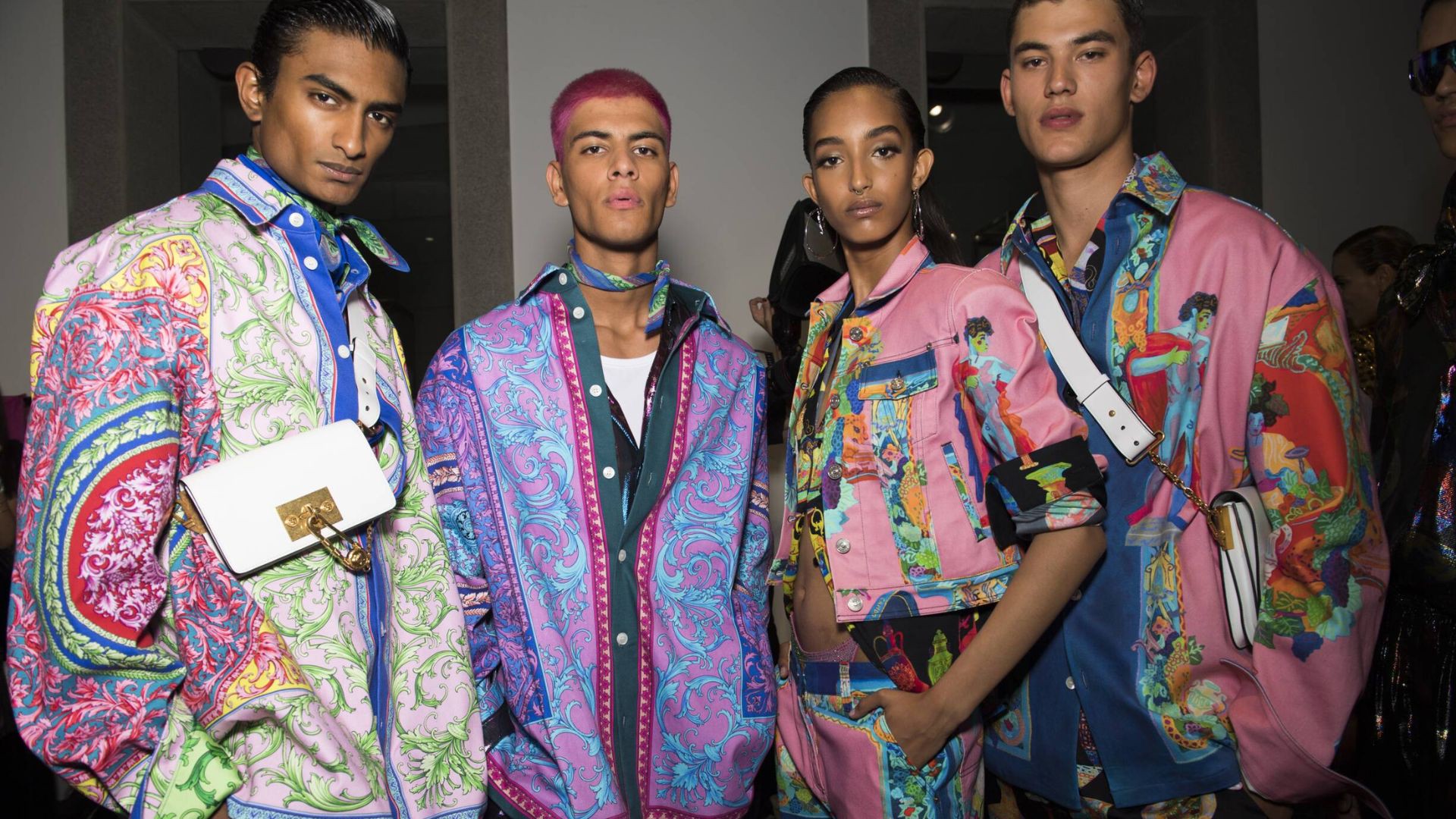 Kỷ nguyên Versace bắt đầu: Prada Group tăng trưởng 9% trong năm 2025