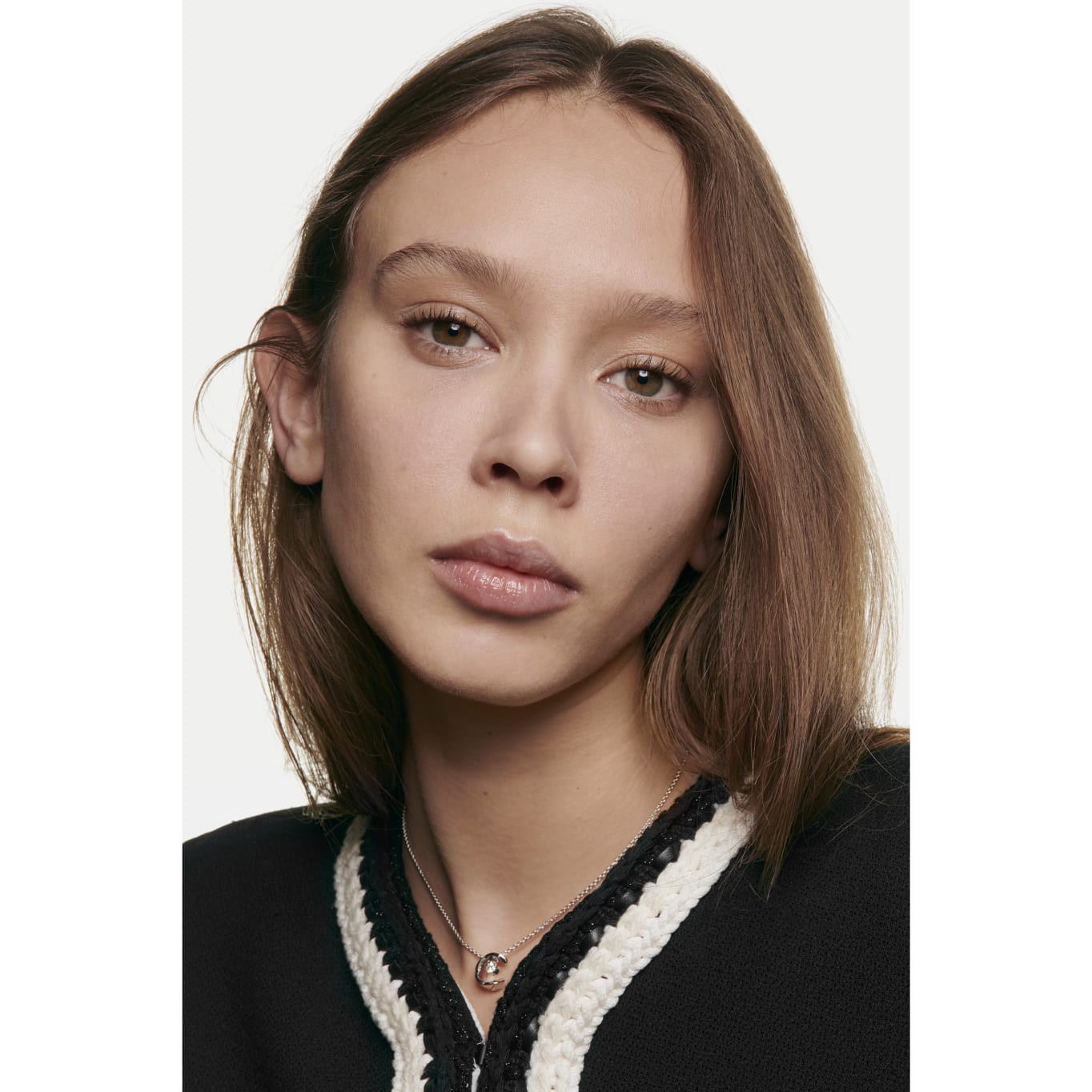 Hinh anh Hóa thân thành CHANEL muse với 2 makeup looks từ CHANEL FW26 17