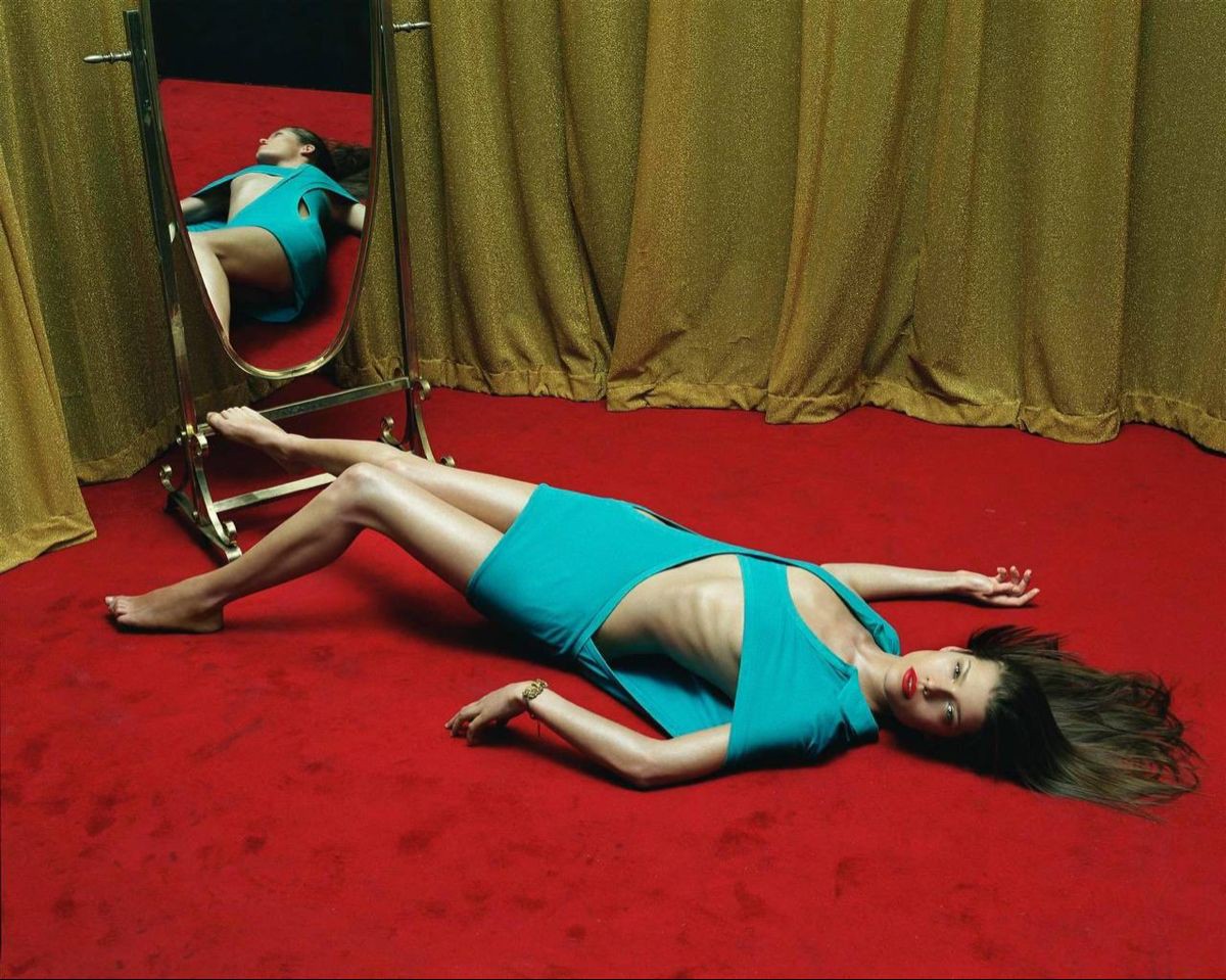 Hinh anh Thời trang & vòng một: ngực càng nhỏ càng “thời trang”? 7