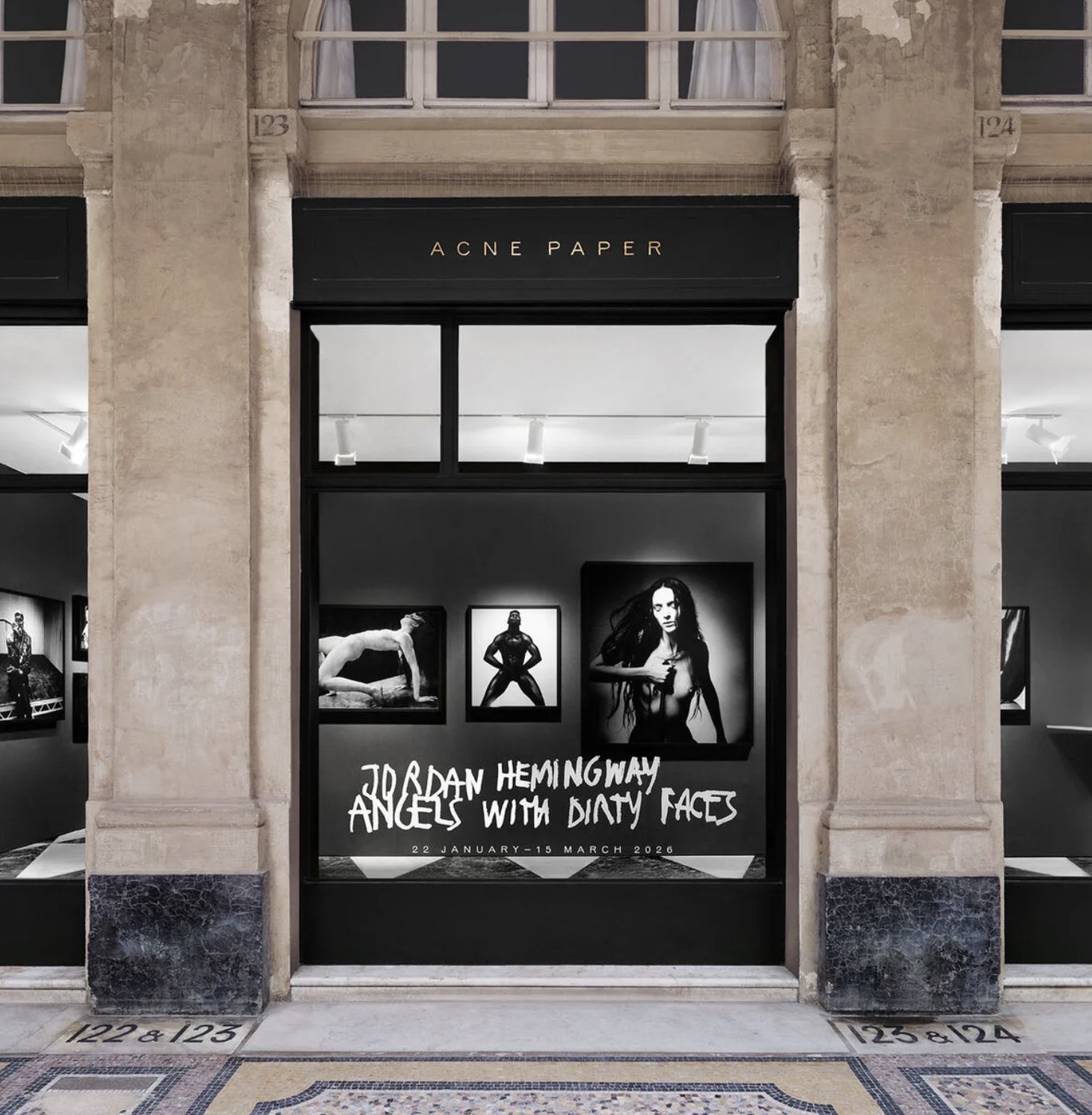 Hinh anh Nhìn lại hành trình 30 năm với Acne Studios Thu Đông 2026 4