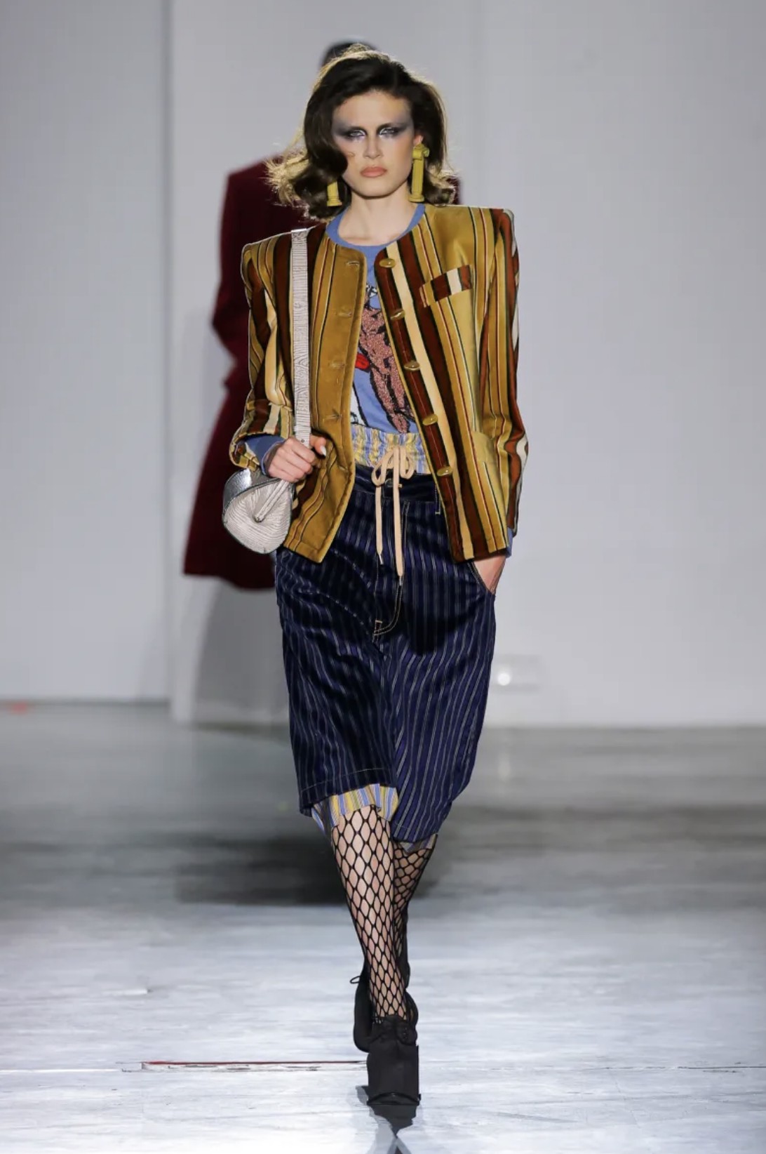 Hinh anh Kỹ thuật cắt may kịch nghệ 27