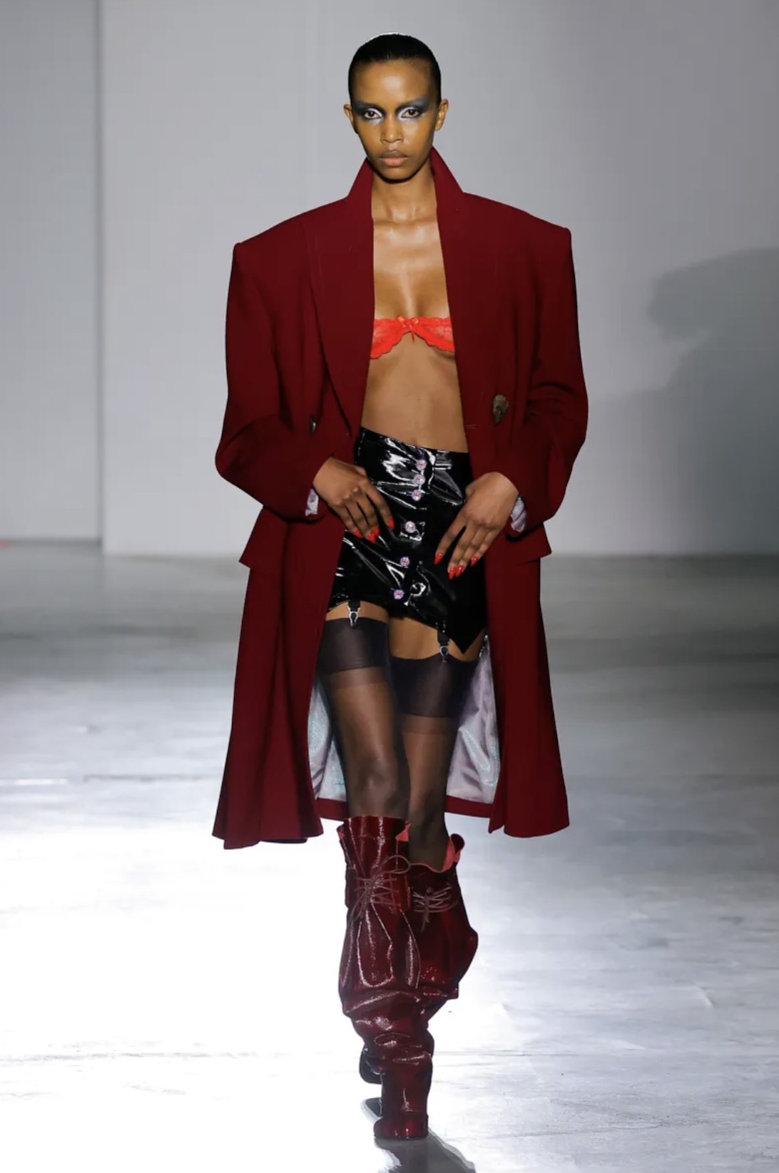 Hinh anh Kỹ thuật cắt may kịch nghệ 3