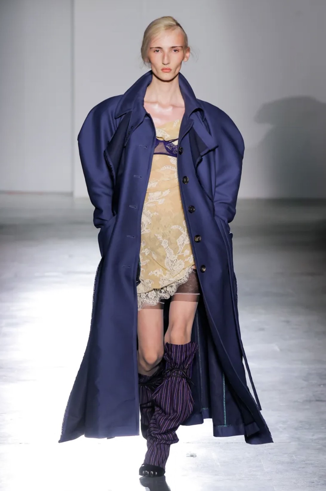 Hinh anh Kỹ thuật cắt may kịch nghệ 43