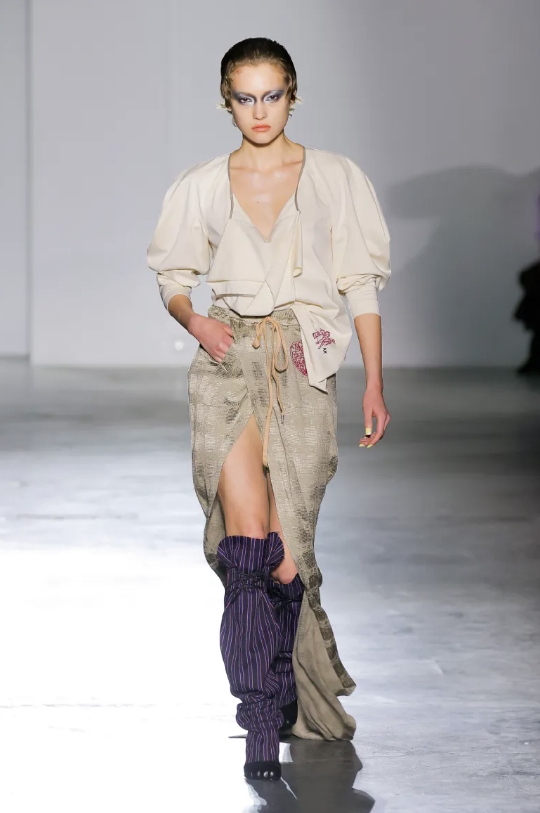 Hinh anh Kỹ thuật cắt may kịch nghệ 38