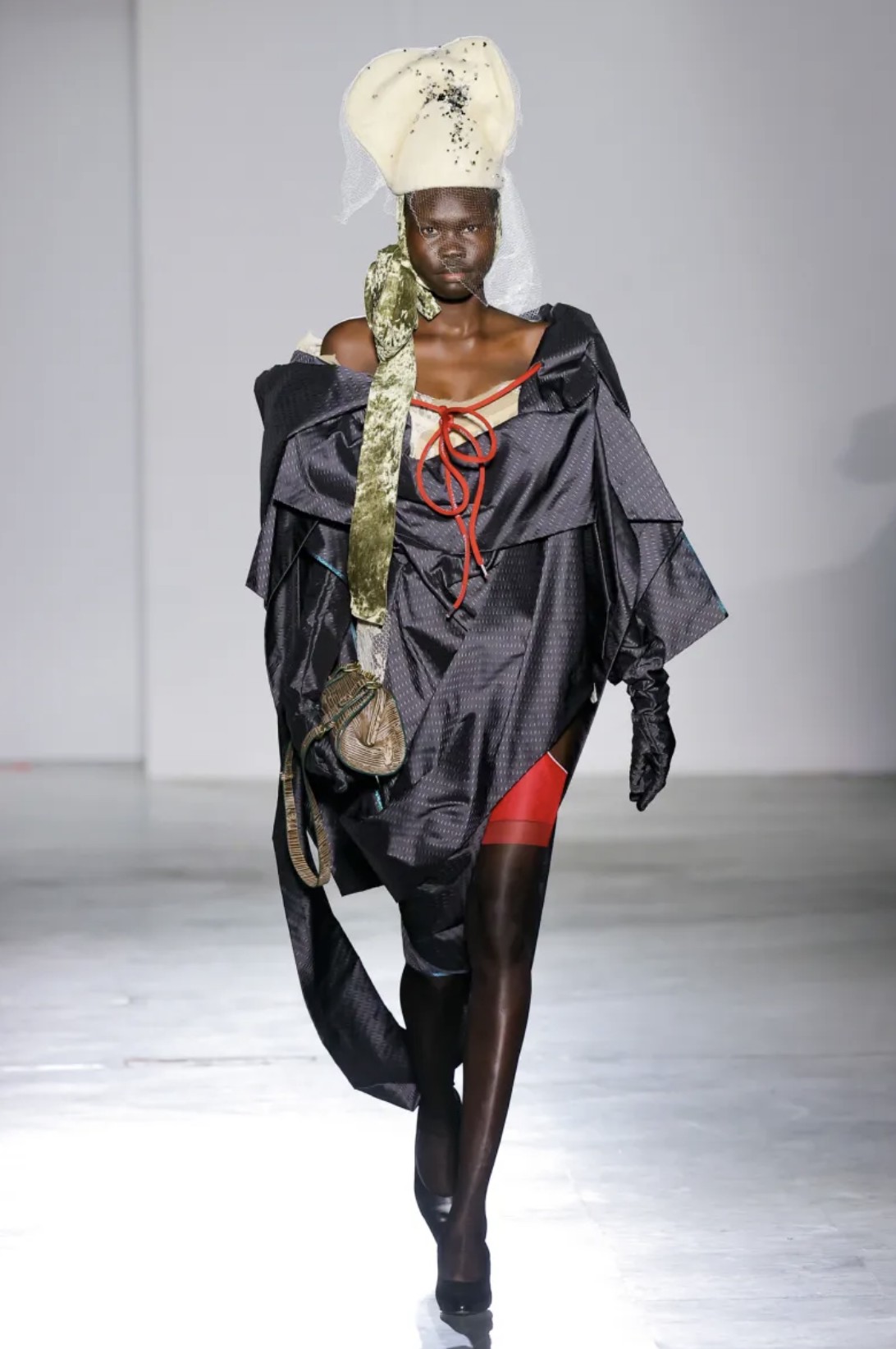 Hinh anh Kỹ thuật cắt may kịch nghệ 24