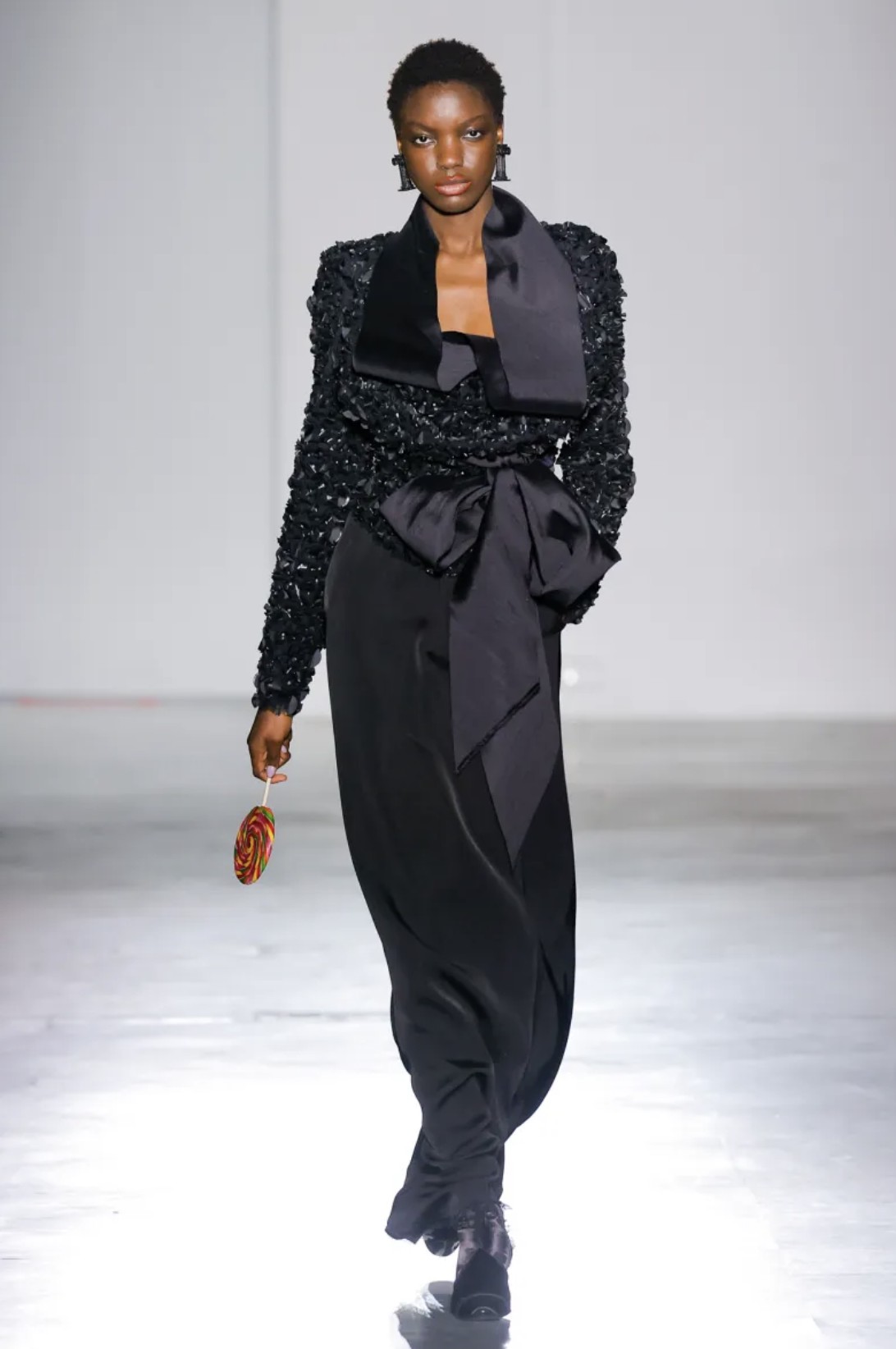 Hinh anh Kỹ thuật cắt may kịch nghệ 39