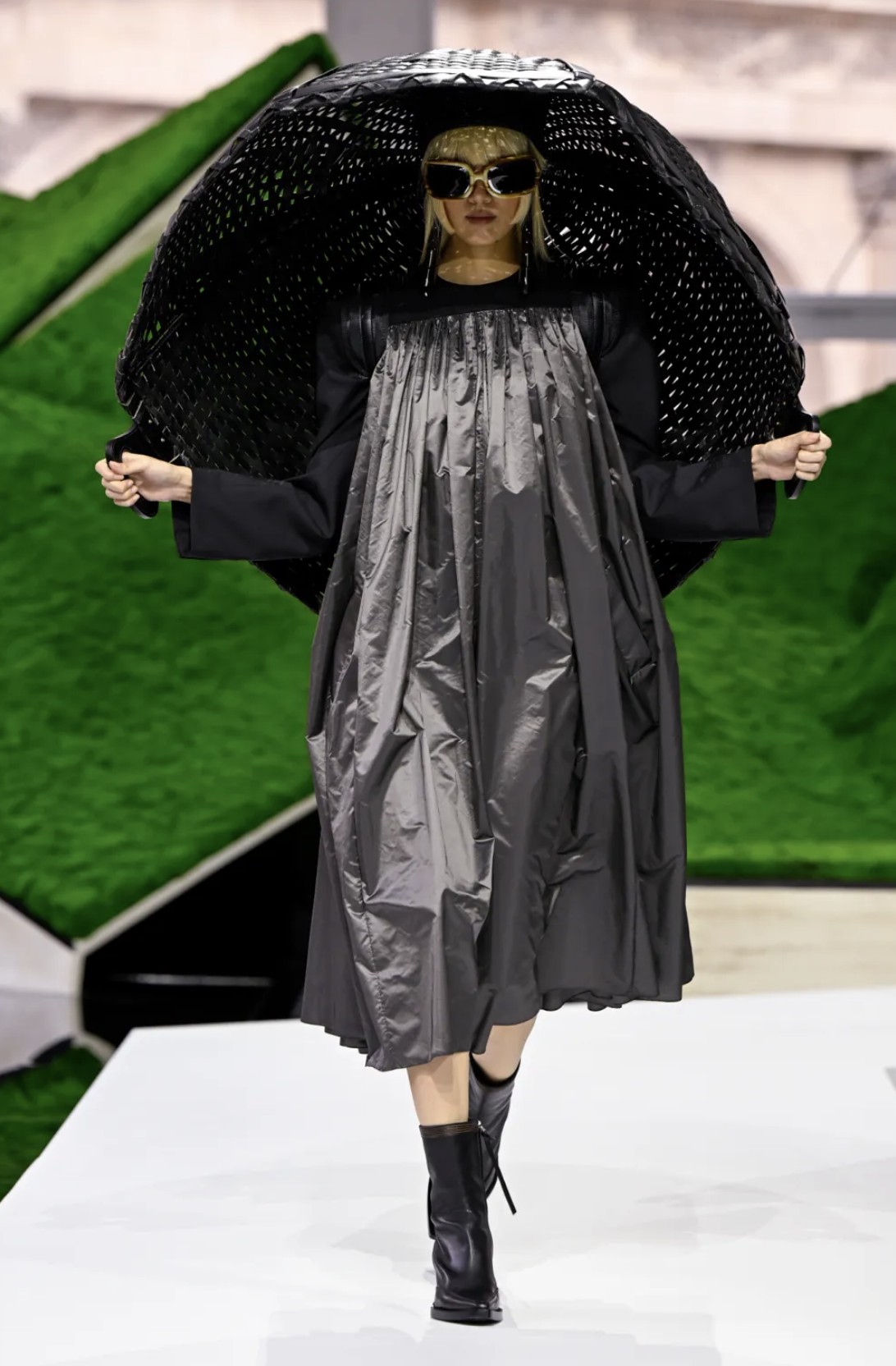 Hinh anh Trở về với thực tế thương mại 7