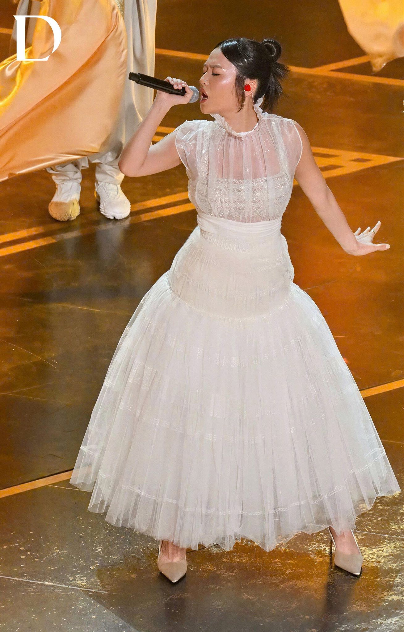 Hinh anh SR News: Điểm tin thời trang Việt 22/3 1