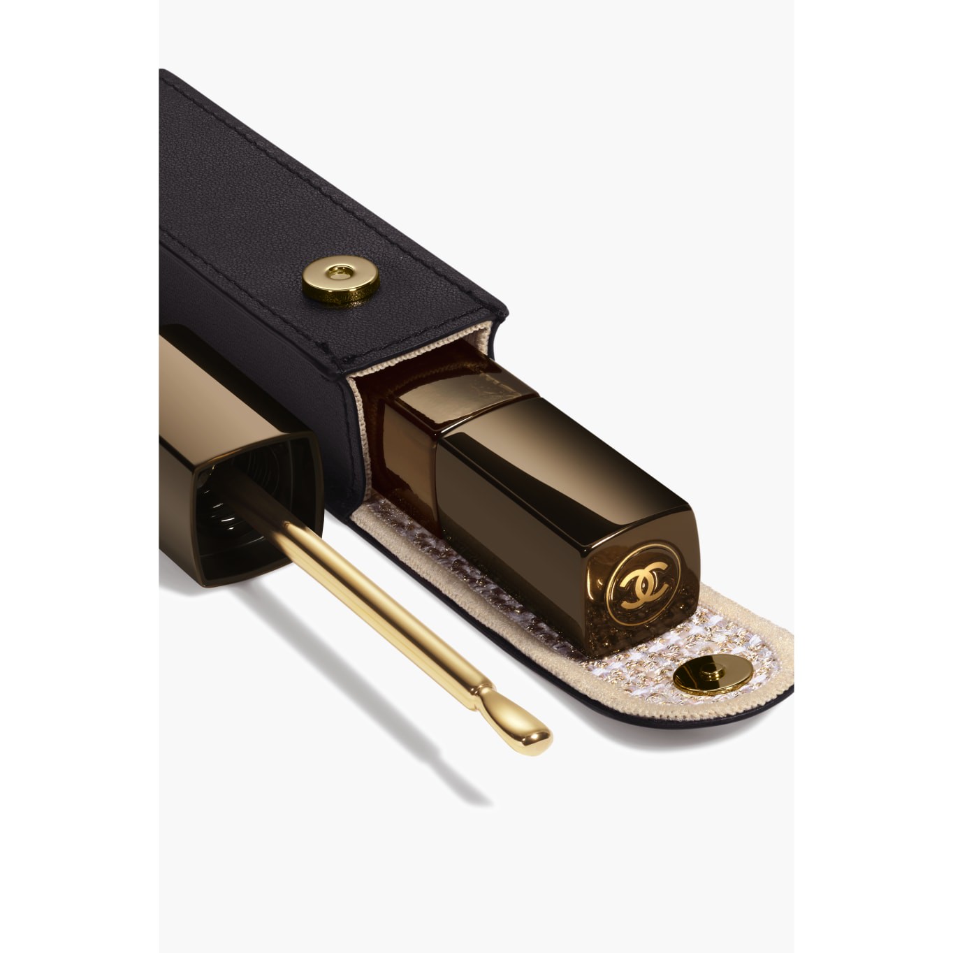 Hinh anh Hóa thân thành CHANEL muse với 2 makeup looks từ CHANEL FW26 10