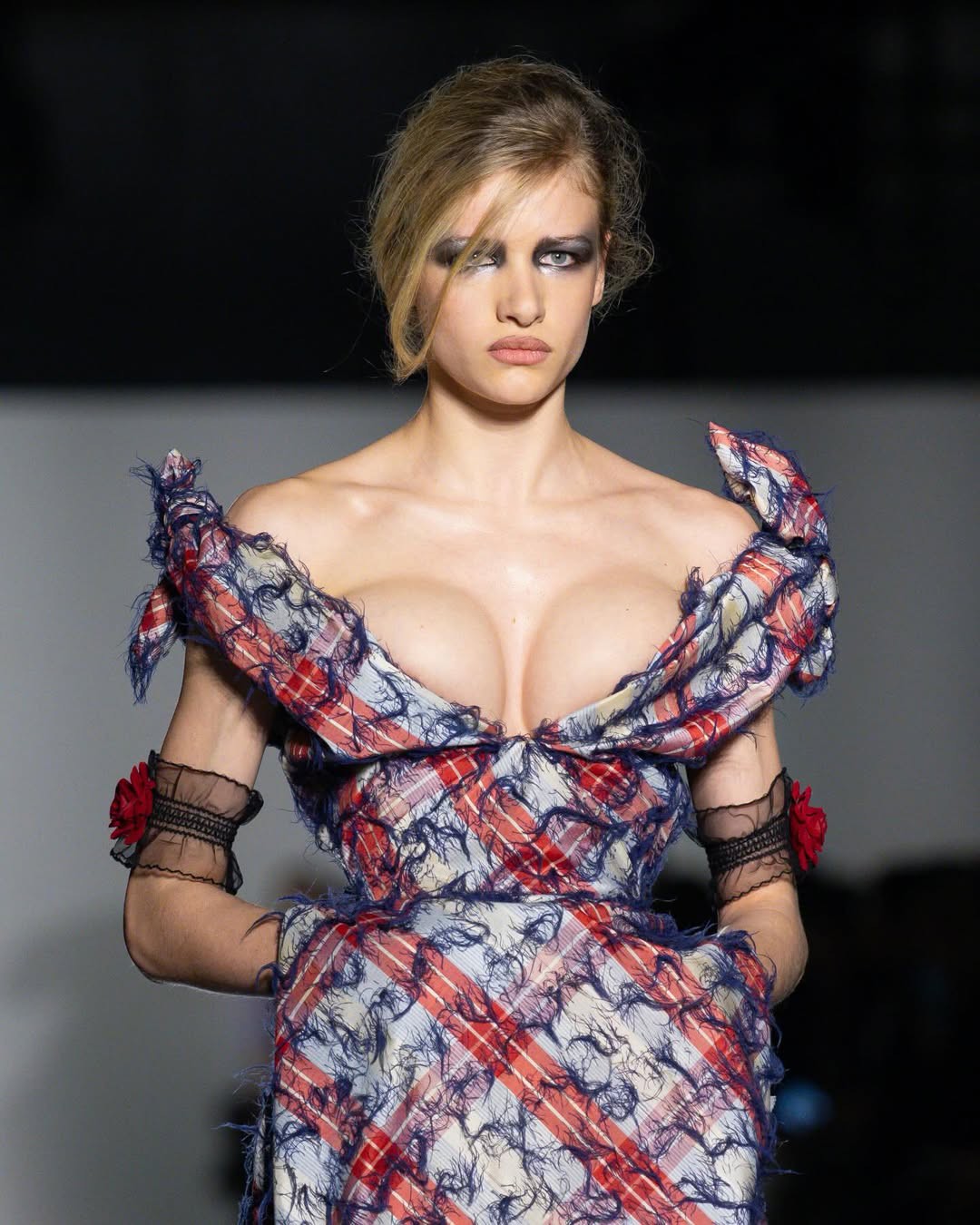 Hinh anh Kỹ thuật cắt may kịch nghệ 16