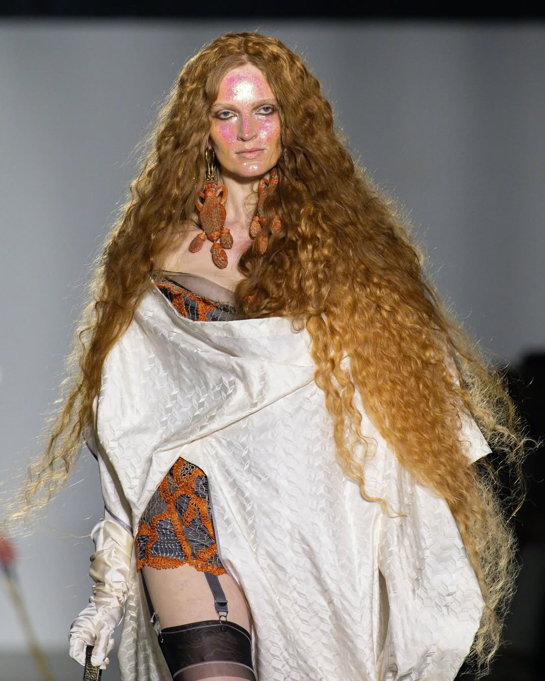 Hinh anh Kỹ thuật cắt may kịch nghệ 17