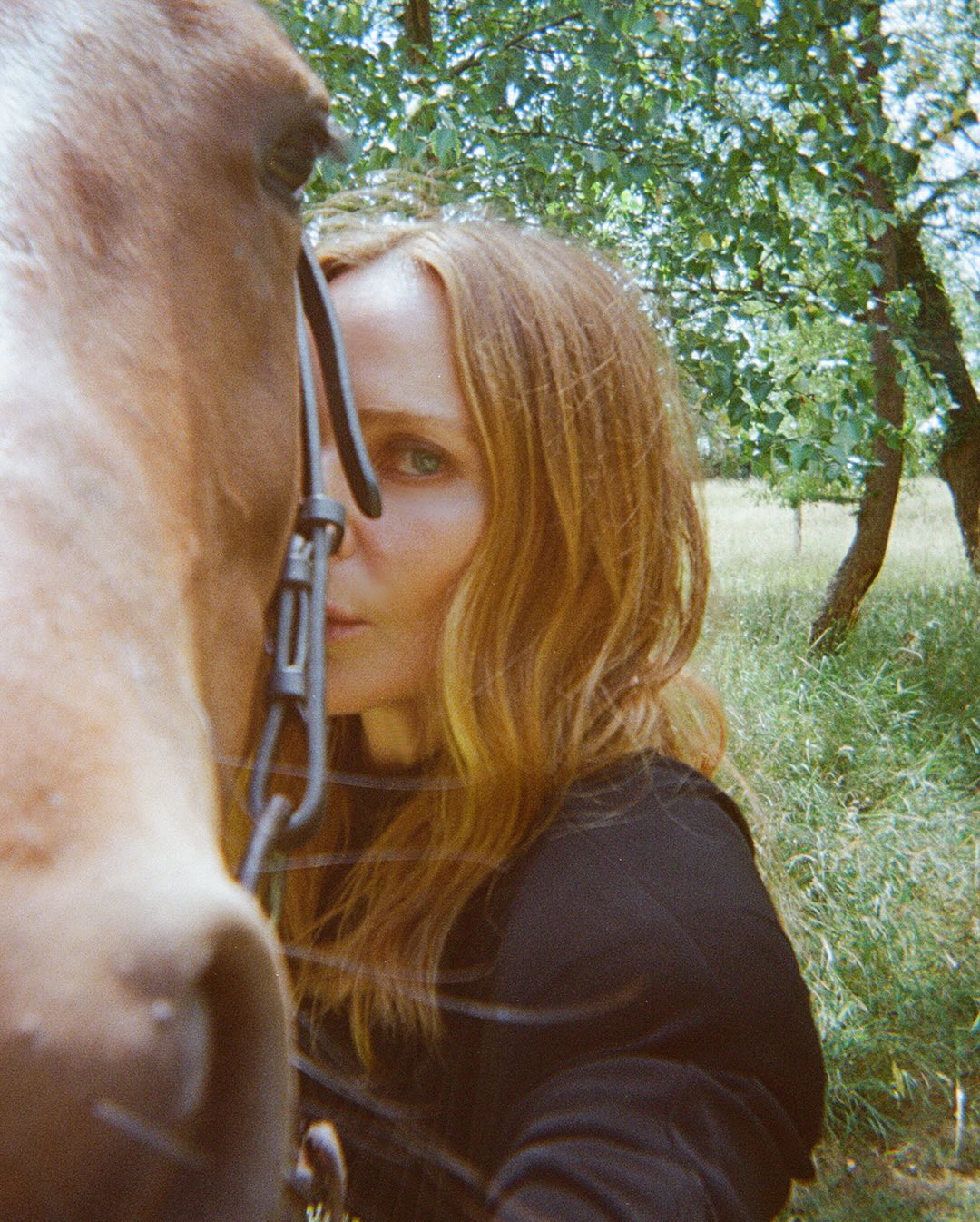 Hinh anh Trang tự sự của Stella McCartney mùa Thu Đông 2026  4