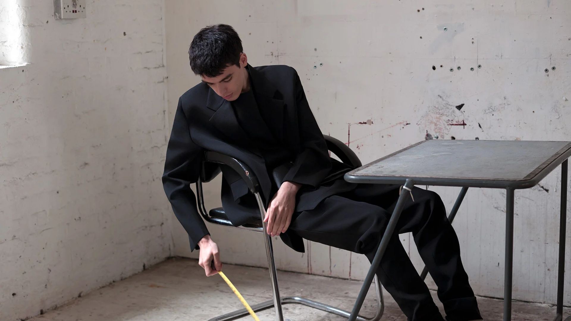 Thương hiệu thời trang cần chuẩn bị gì cho "hộ chiếu số" bắt buộc tại EU?