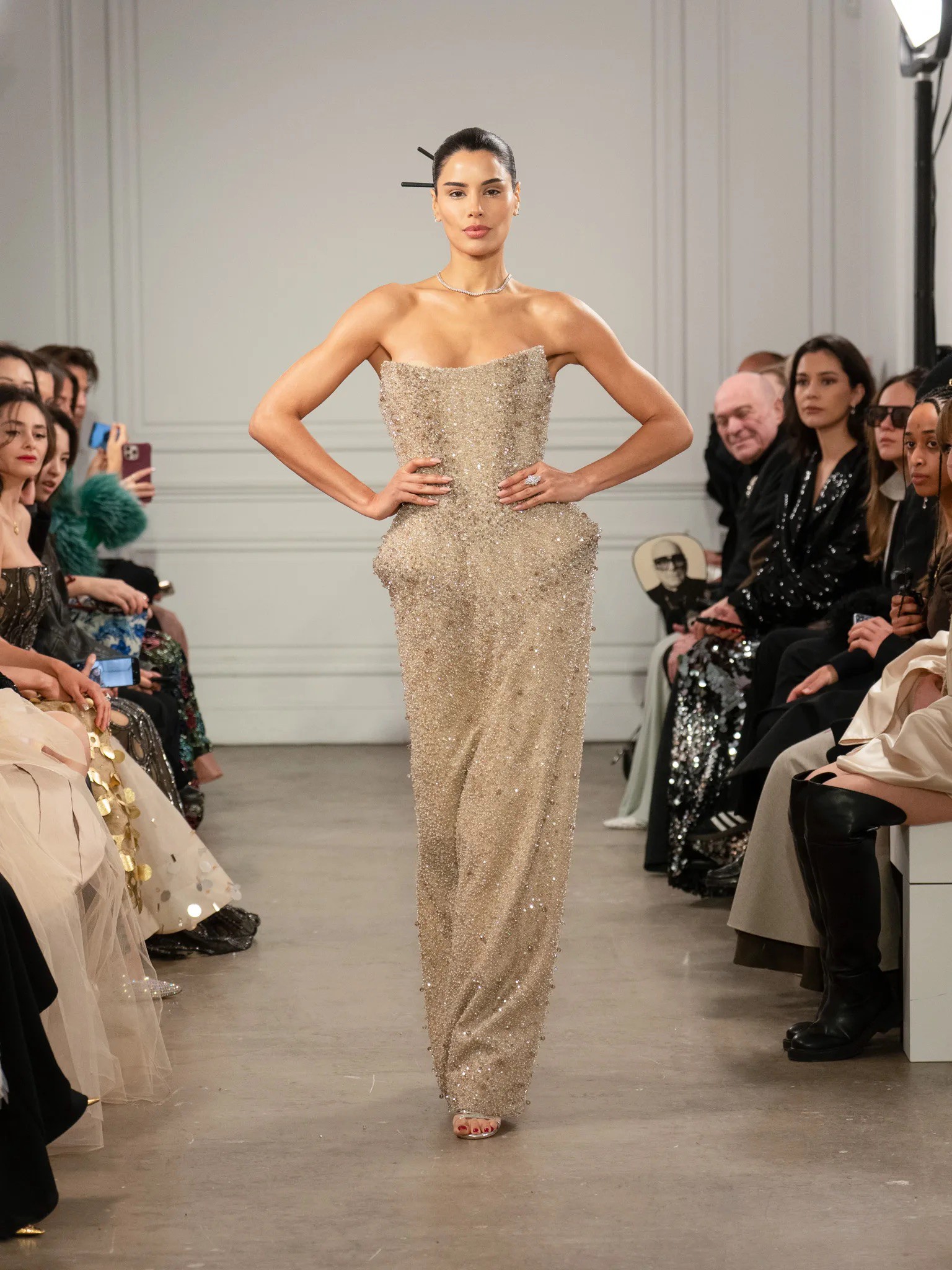 Hinh anh 5 thương hiệu Việt giải mã dress code “Modern Belle Époque” tại SR Fashion Awards 2026 20