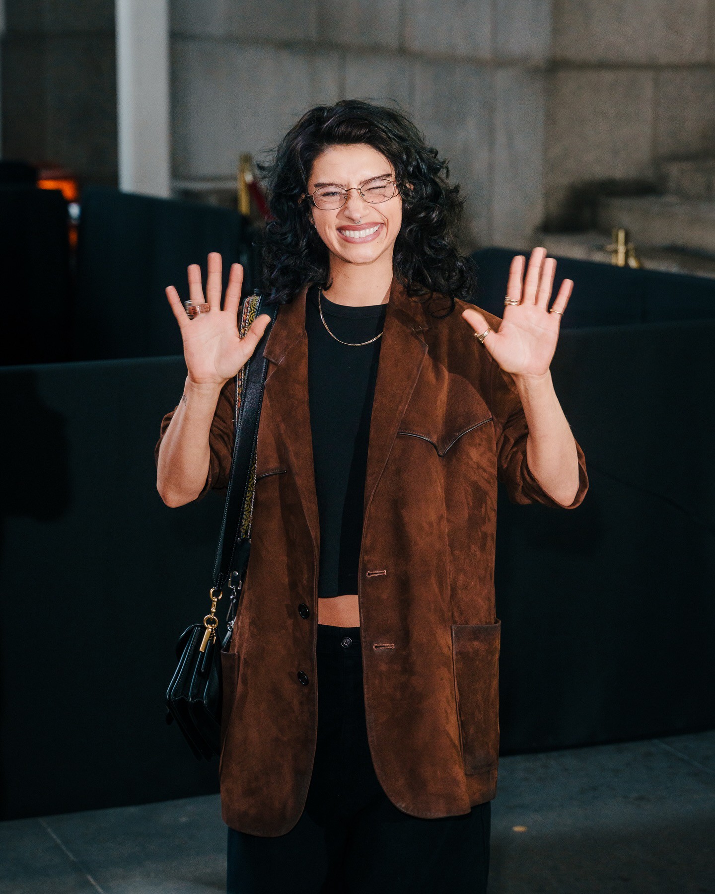 Hinh anh Hot Mess: Xu hướng "lộn xộn nóng bỏng" lên ngôi 8