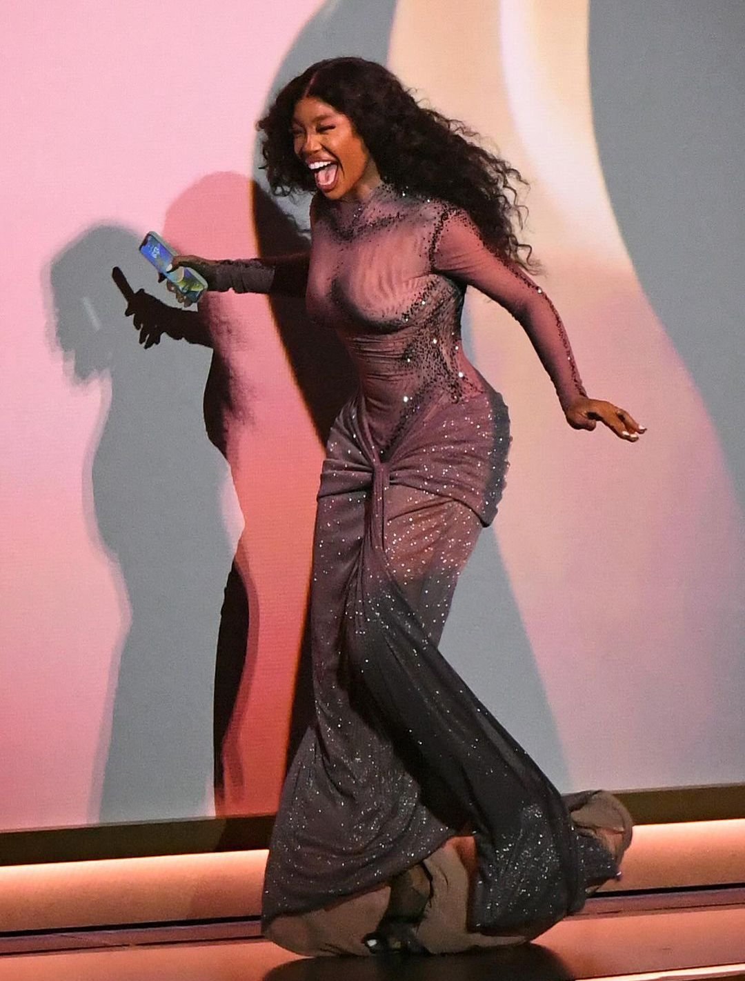 Hinh anh DO LONG nâng tầm sự hiện diện của thời trang Việt bản đồ quốc tế 7