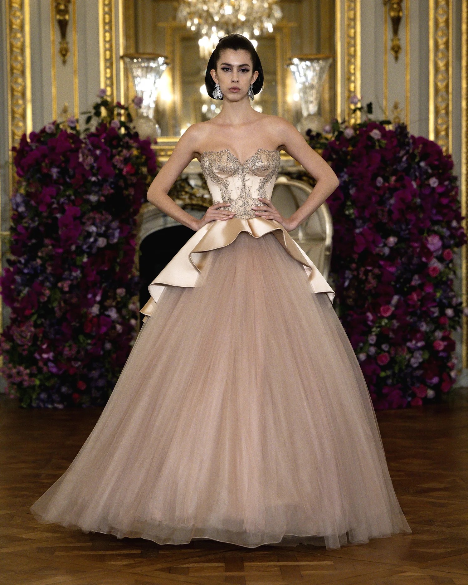 Hinh anh Miss Sohee và Cartier ‘hộ tống’ Jisoo nhận giải Madame Figaro Rising Star Award tại Canneseries 5