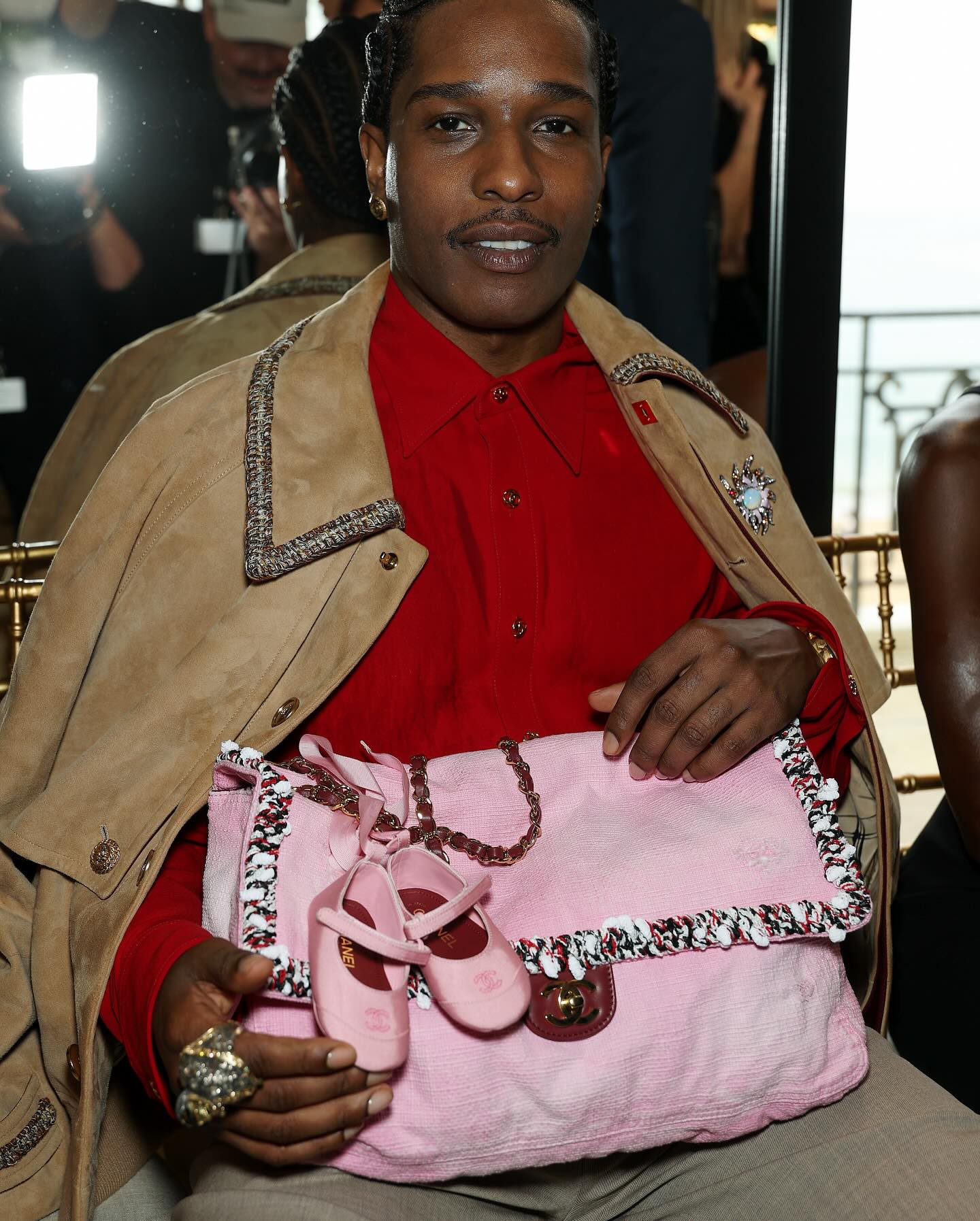 Hinh anh Đằng sau những chuyến viễn du: Chiến lược Cruise Show của CHANEL 4