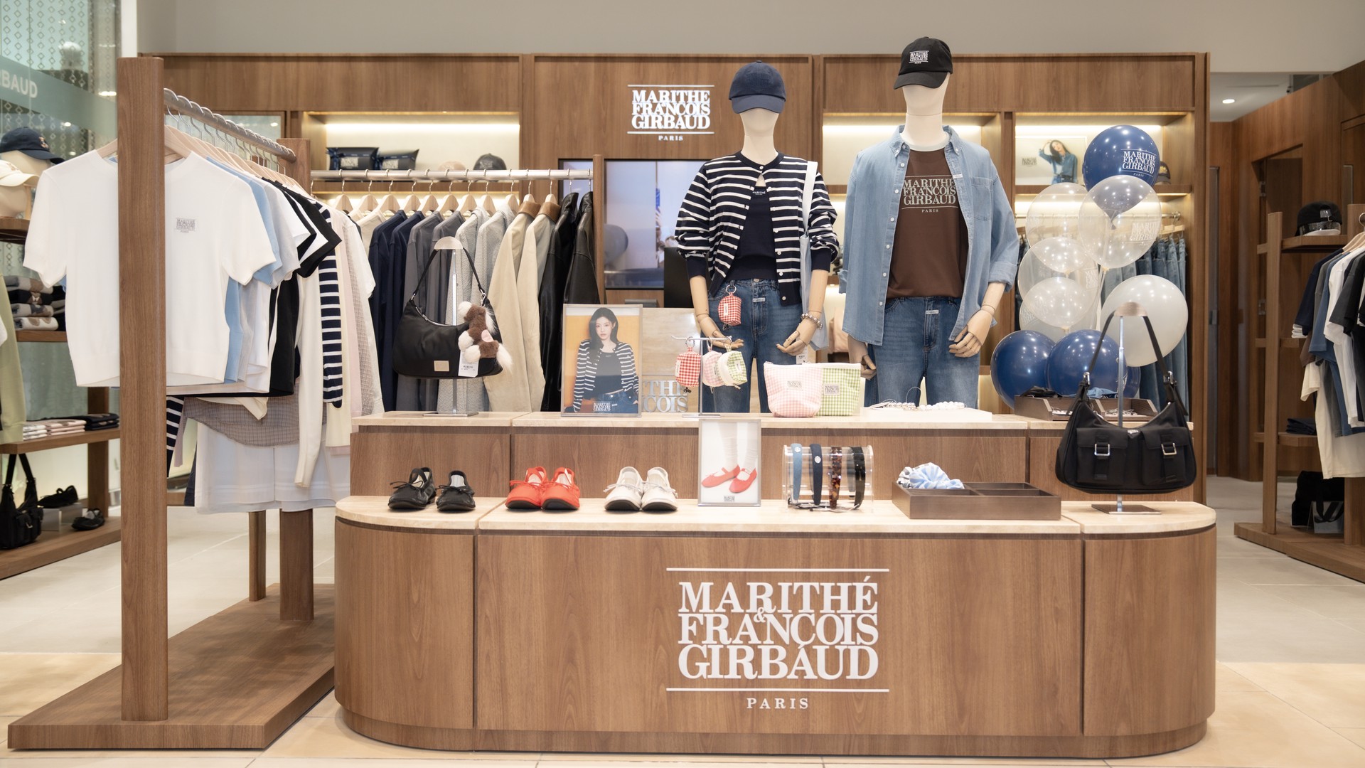 Hinh anh Marithé + François Girbaud chạm ngõ thị trường Việt với bản giao hưởng mùa hè "Portrait of the Summer" 4