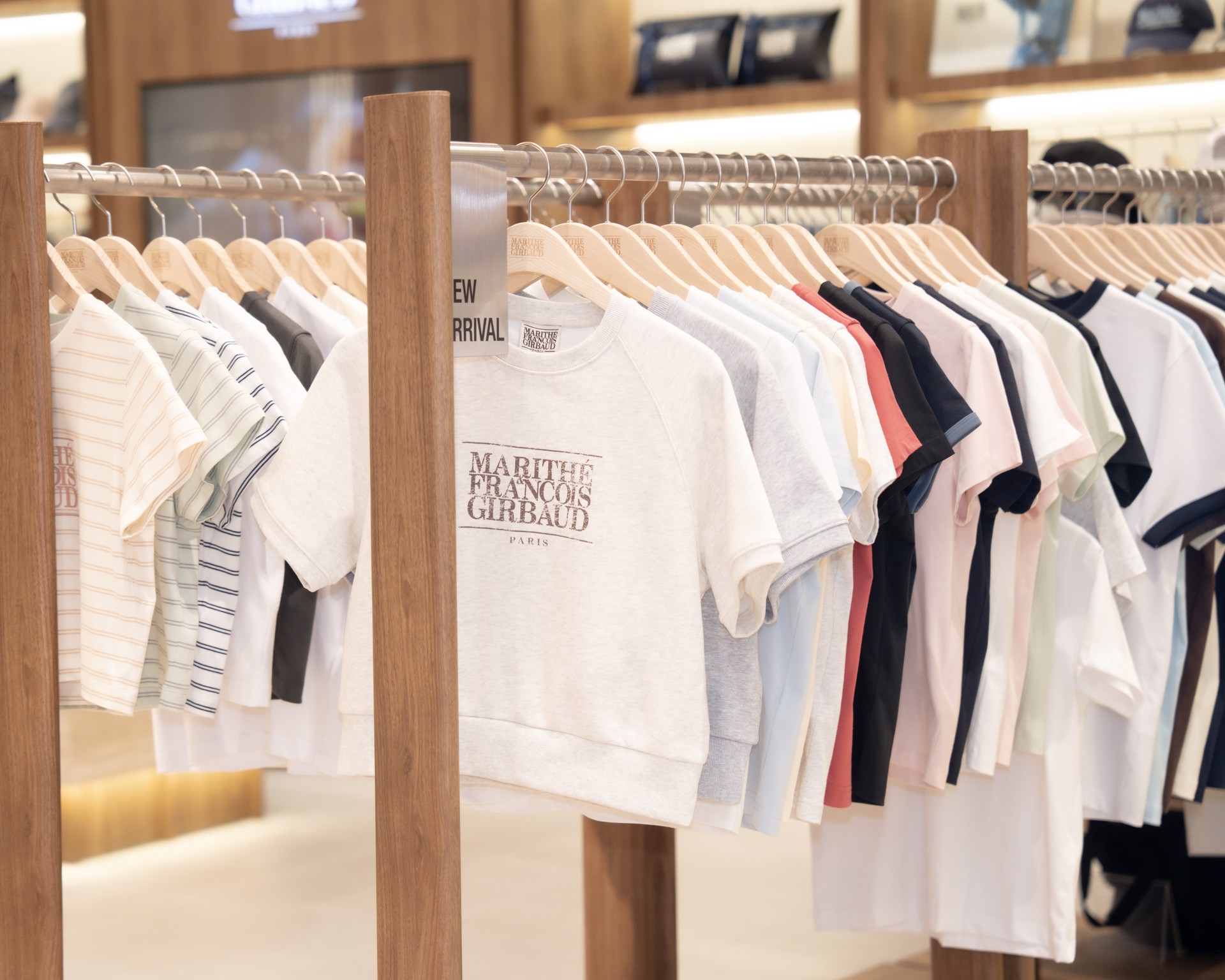 Hinh anh Marithé + François Girbaud chạm ngõ thị trường Việt với bản giao hưởng mùa hè "Portrait of the Summer" 1