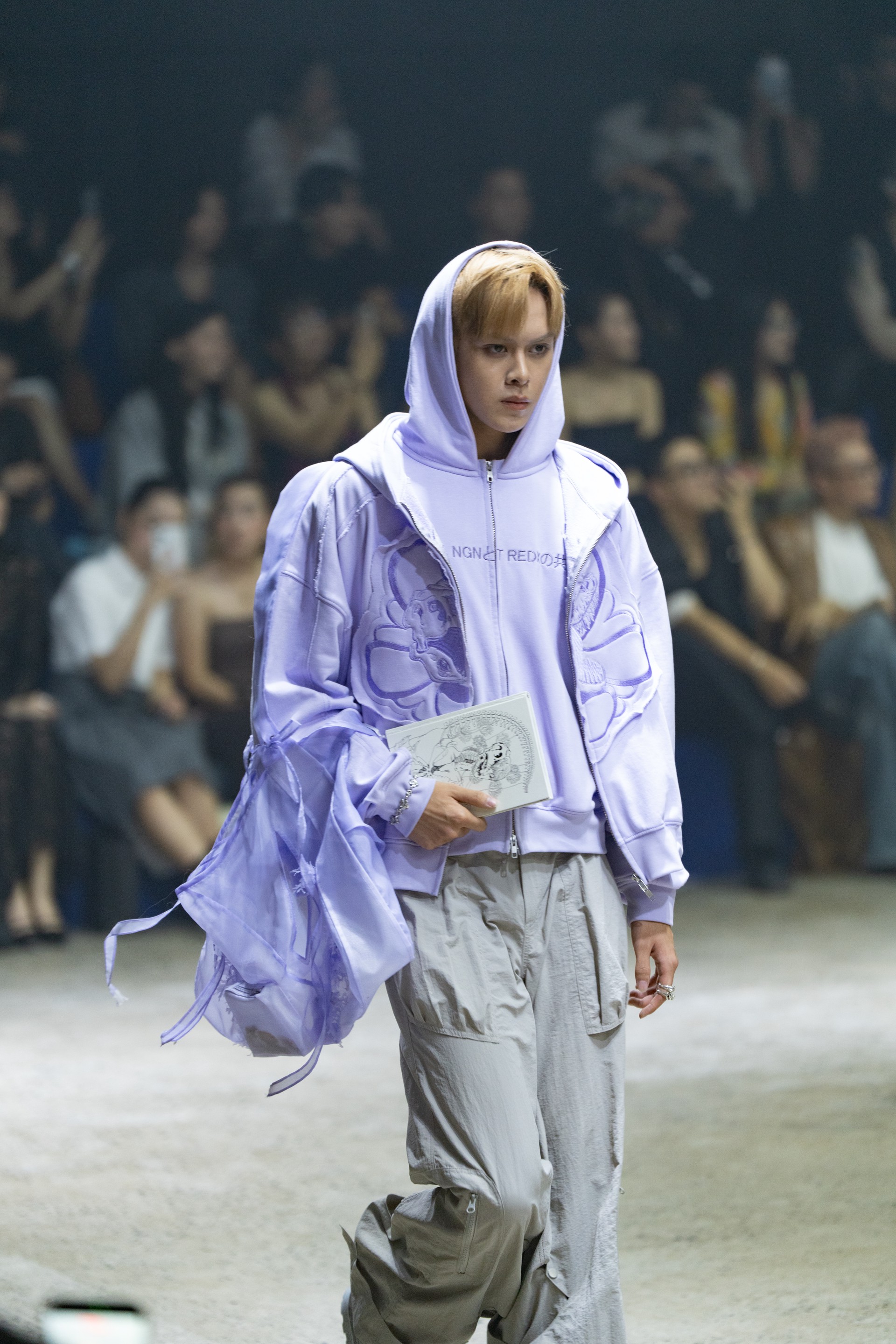 Hinh anh Rue Miche Annual Runway 2026: “Kinh tế trải nghiệm" trở thành kim chỉ nam cho thời trang nội địa 26