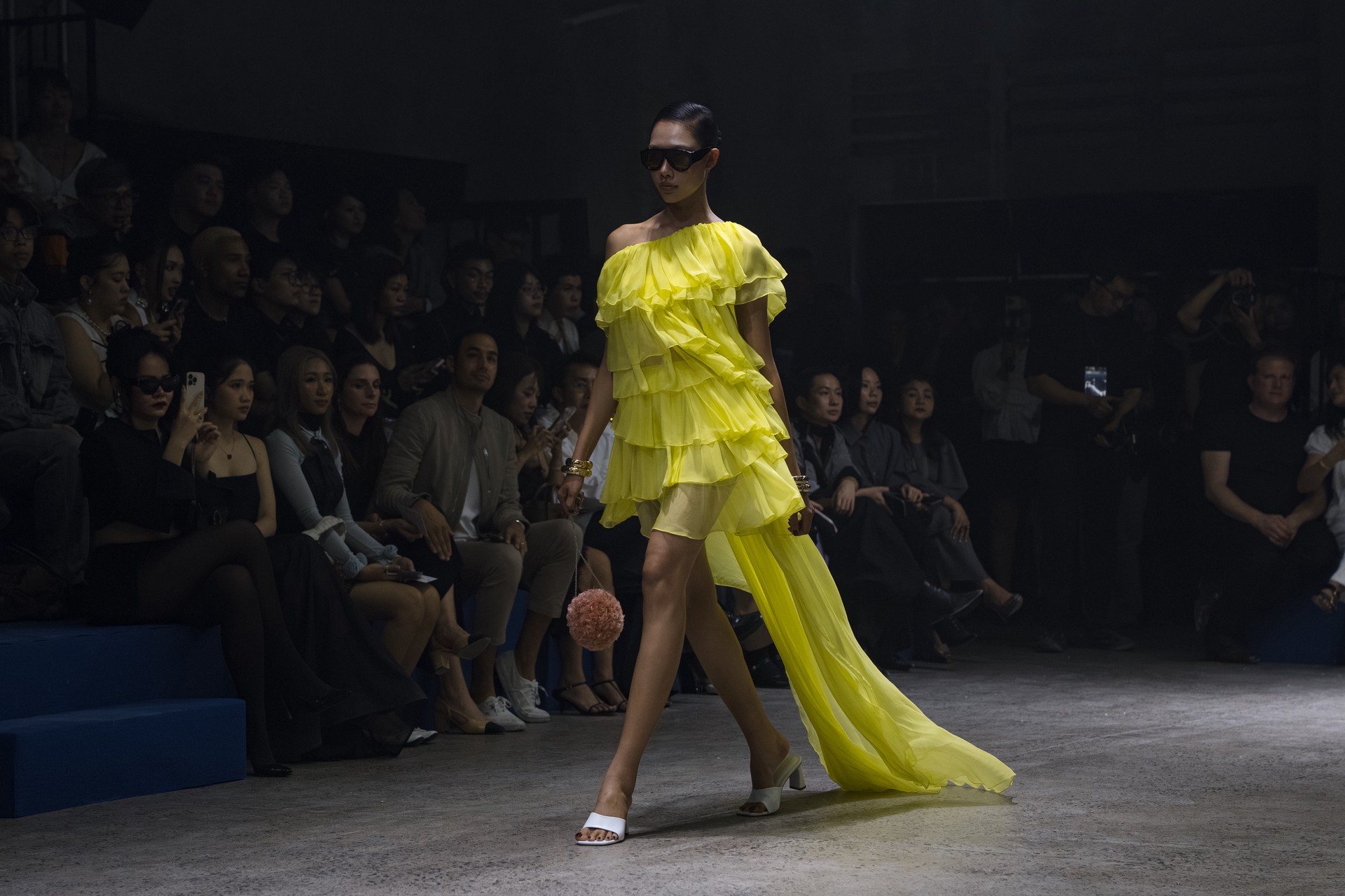 Hinh anh Rue Miche Annual Runway 2026: “Kinh tế trải nghiệm" trở thành kim chỉ nam cho thời trang nội địa 16