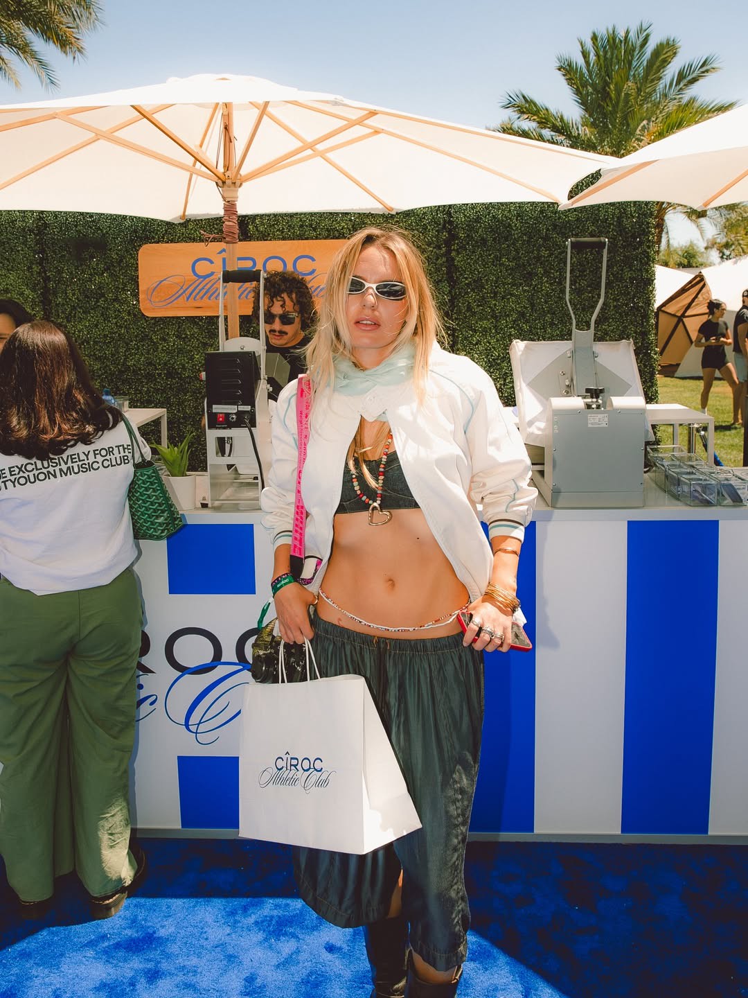 Hinh anh Đọc thêm: 4