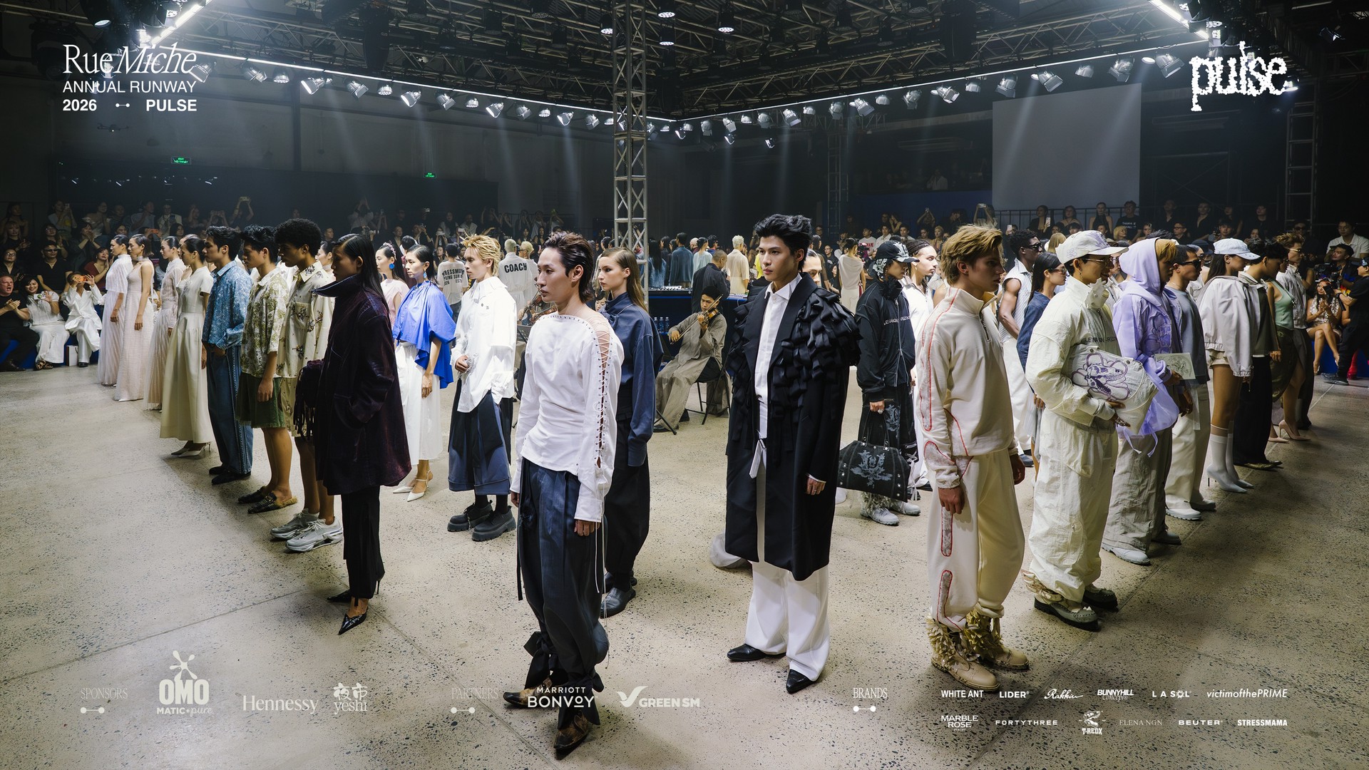 Hinh anh Rue Miche Annual Runway 2026: “Kinh tế trải nghiệm" trở thành kim chỉ nam cho thời trang nội địa 8