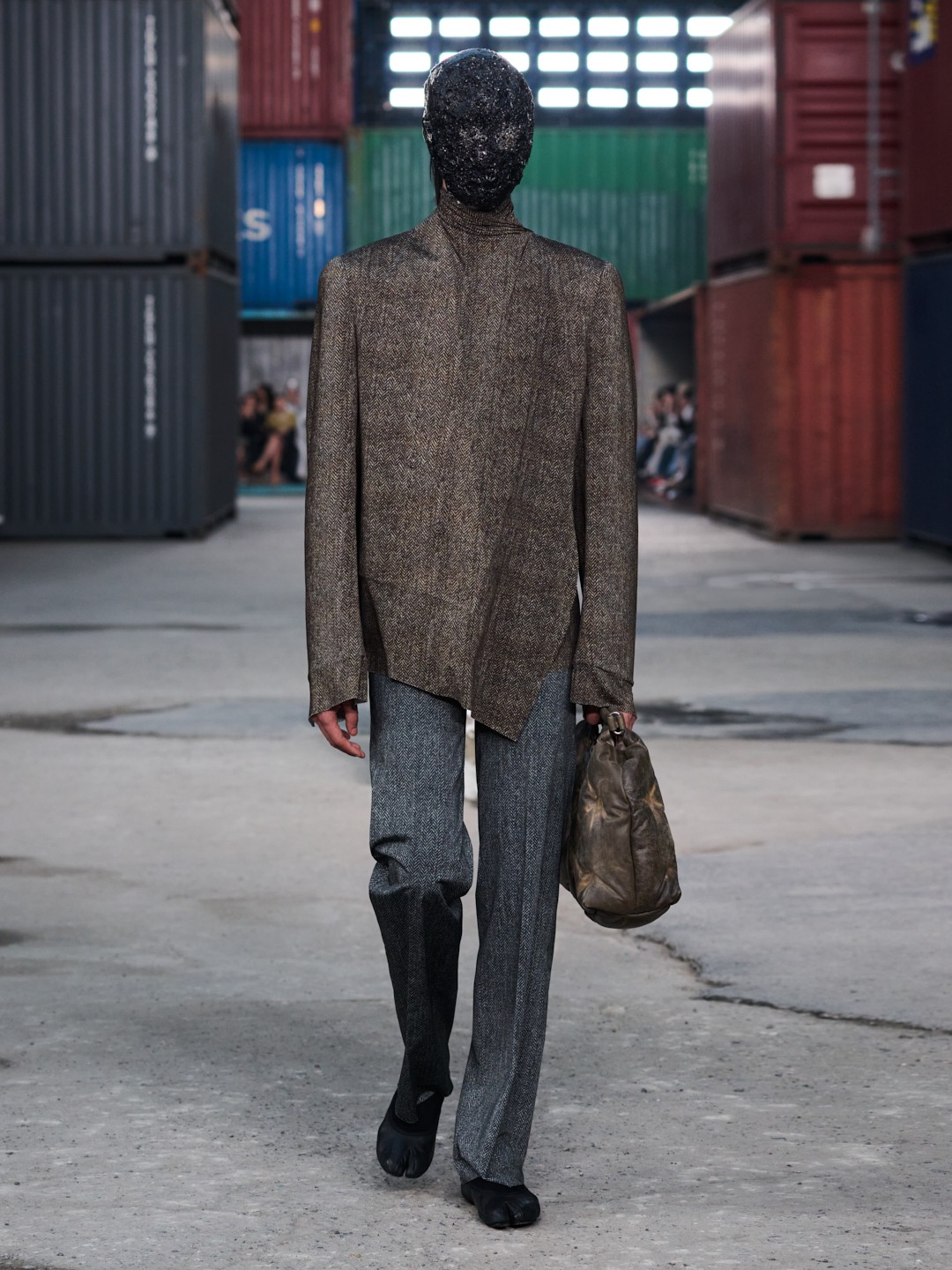 Hinh anh Maison Margiela FW26 tại Shanghai: Tầm nhìn "dân chủ" của Glenn Martens dành cho thời trang xa xỉ 57