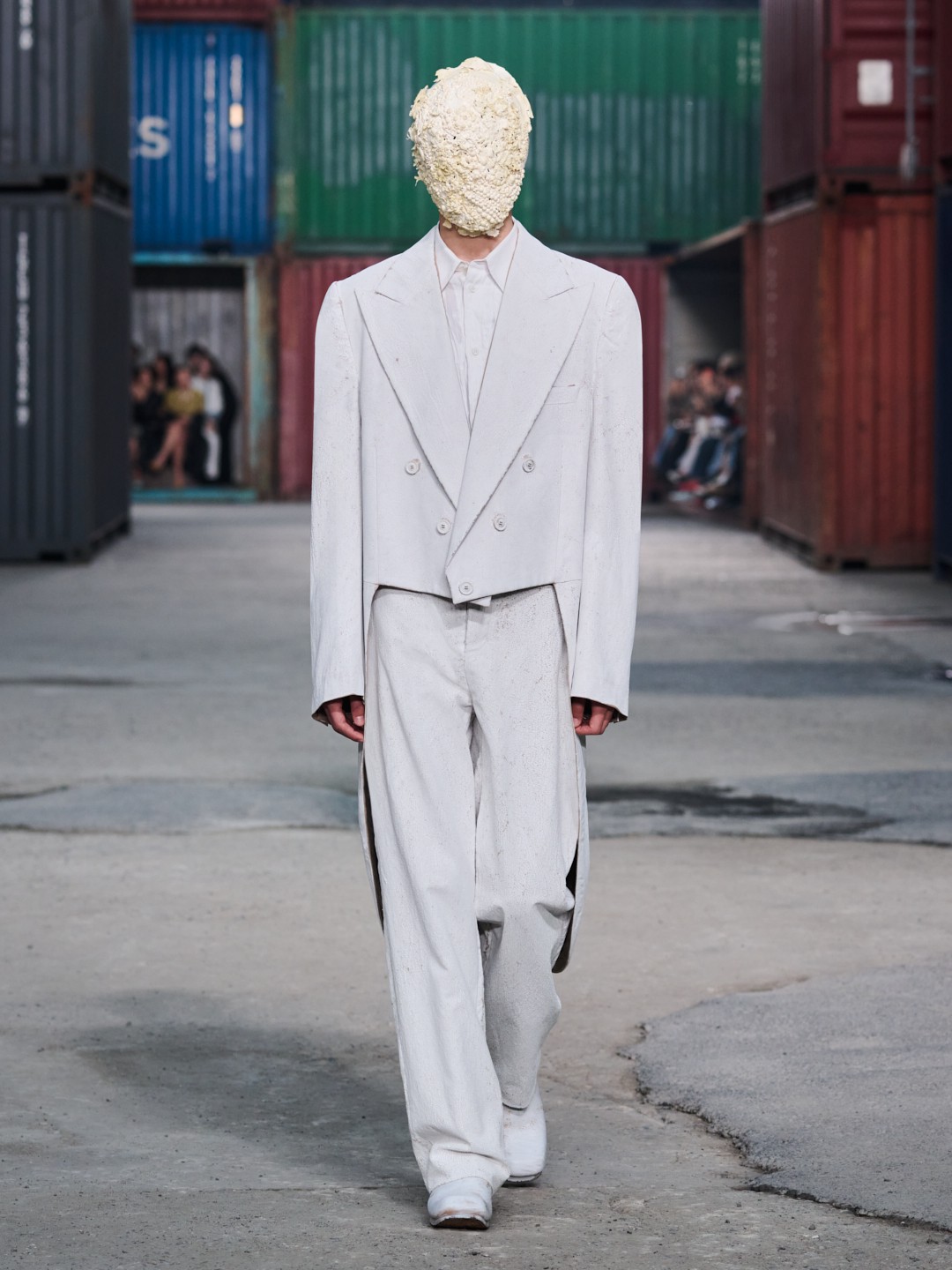 Hinh anh Maison Margiela FW26 tại Shanghai: Tầm nhìn "dân chủ" của Glenn Martens dành cho thời trang xa xỉ 96