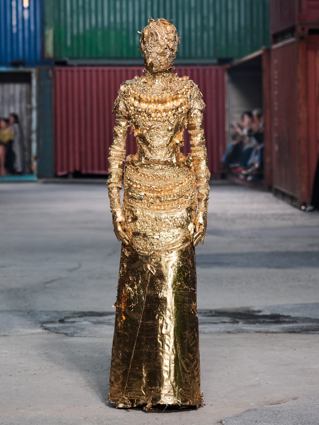 Hinh anh Maison Margiela FW26 tại Shanghai: Tầm nhìn "dân chủ" của Glenn Martens dành cho thời trang xa xỉ 58