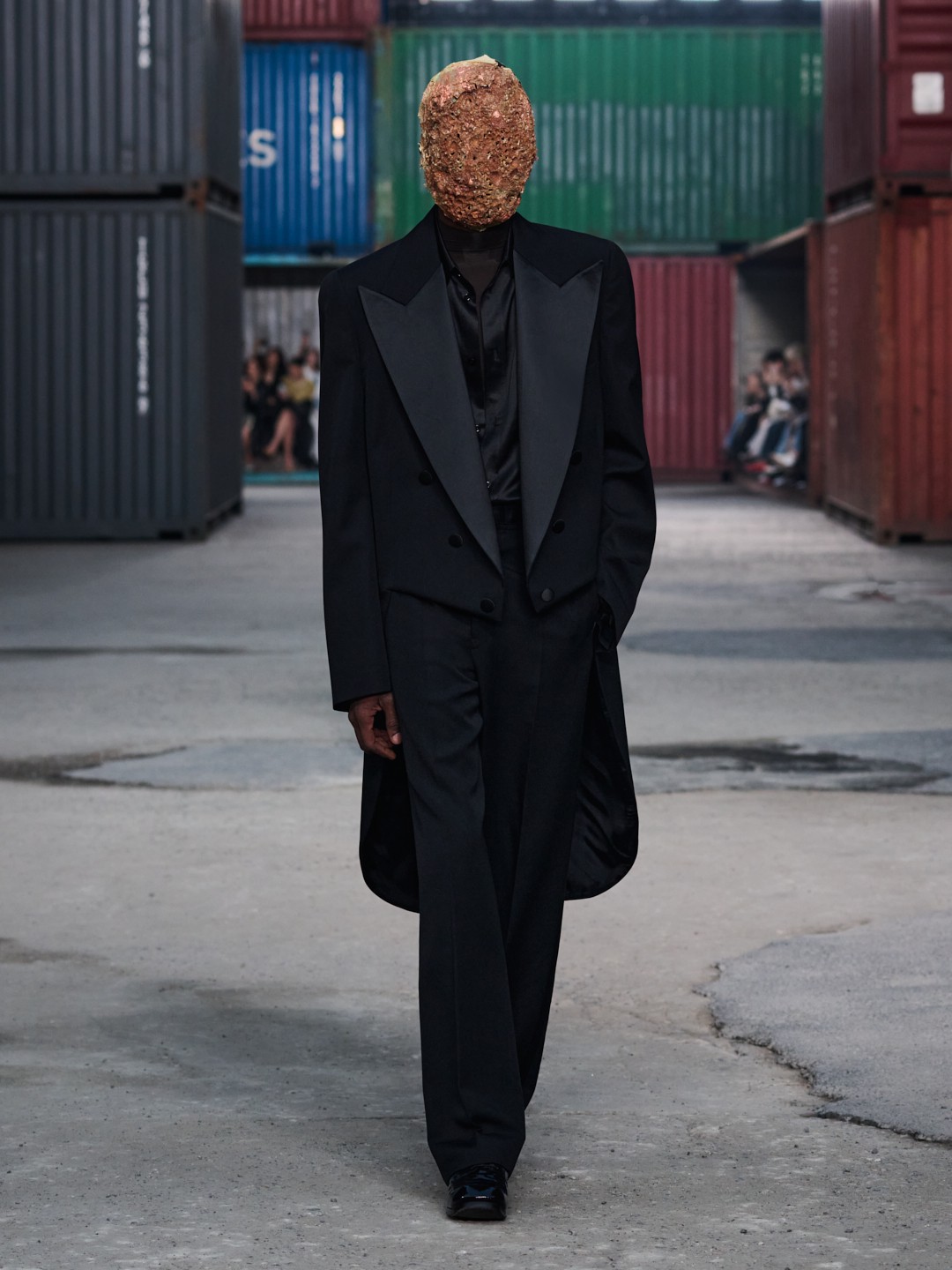 Hinh anh Maison Margiela FW26 tại Shanghai: Tầm nhìn "dân chủ" của Glenn Martens dành cho thời trang xa xỉ 28