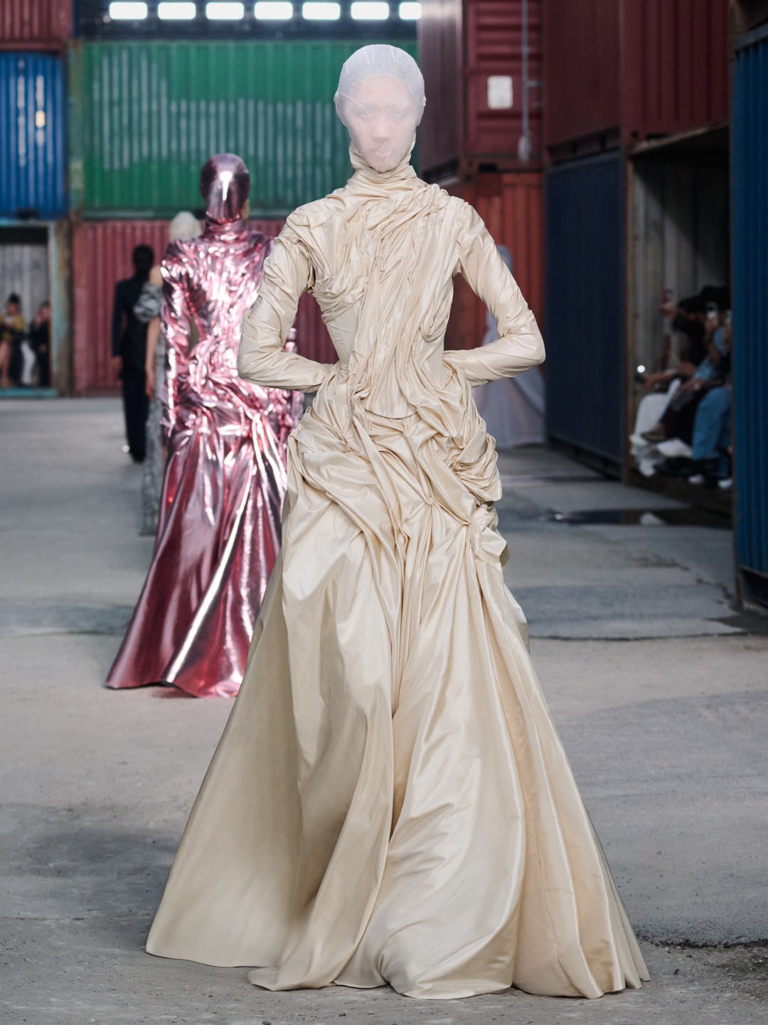 Hinh anh Maison Margiela FW26 tại Shanghai: Tầm nhìn "dân chủ" của Glenn Martens dành cho thời trang xa xỉ 72