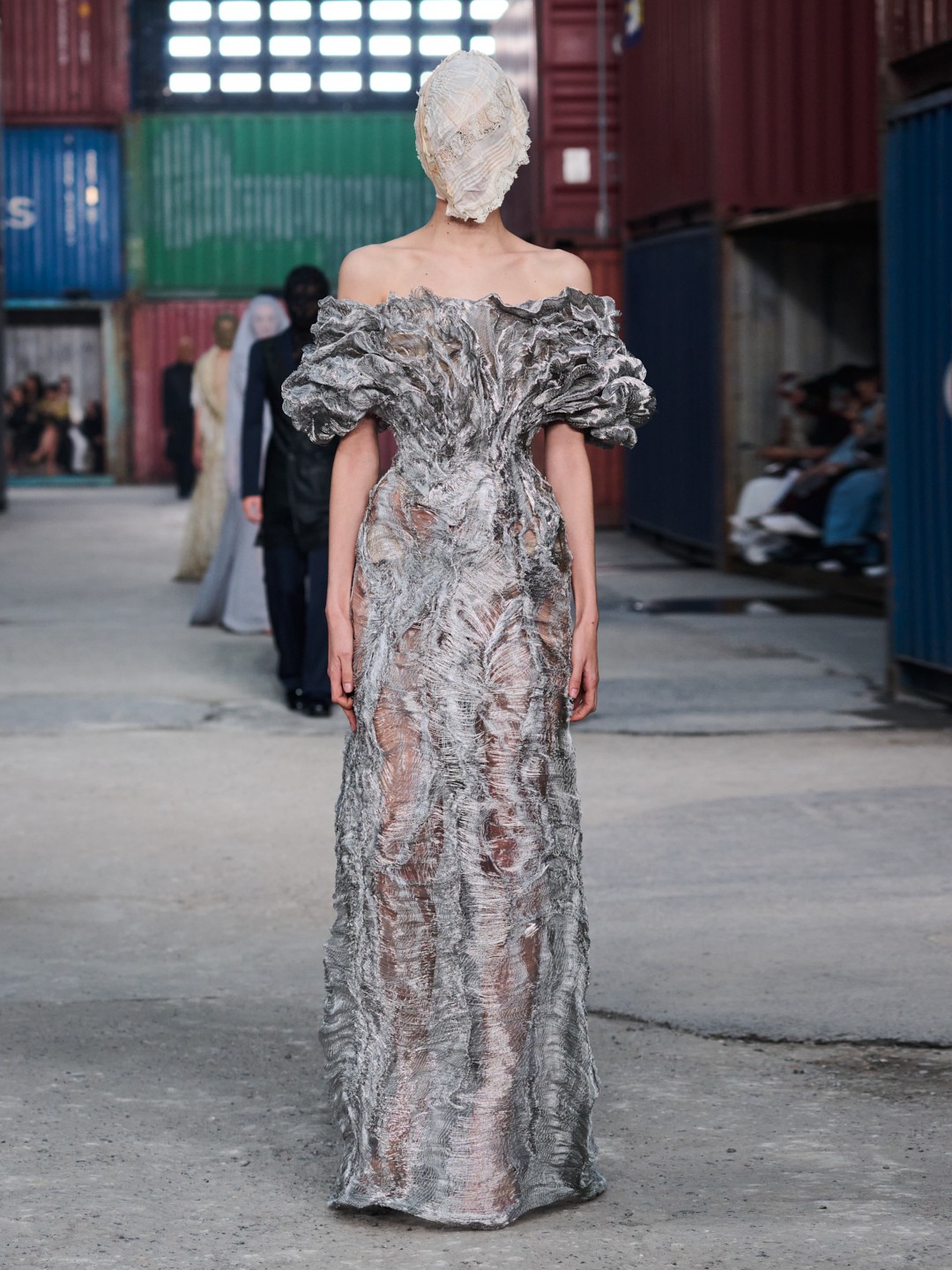 Hinh anh Maison Margiela FW26 tại Shanghai: Tầm nhìn "dân chủ" của Glenn Martens dành cho thời trang xa xỉ 20