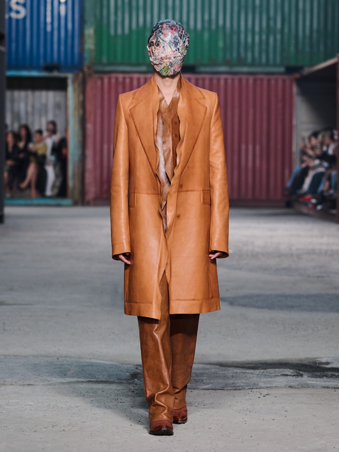 Hinh anh Maison Margiela FW26 tại Shanghai: Tầm nhìn "dân chủ" của Glenn Martens dành cho thời trang xa xỉ 60