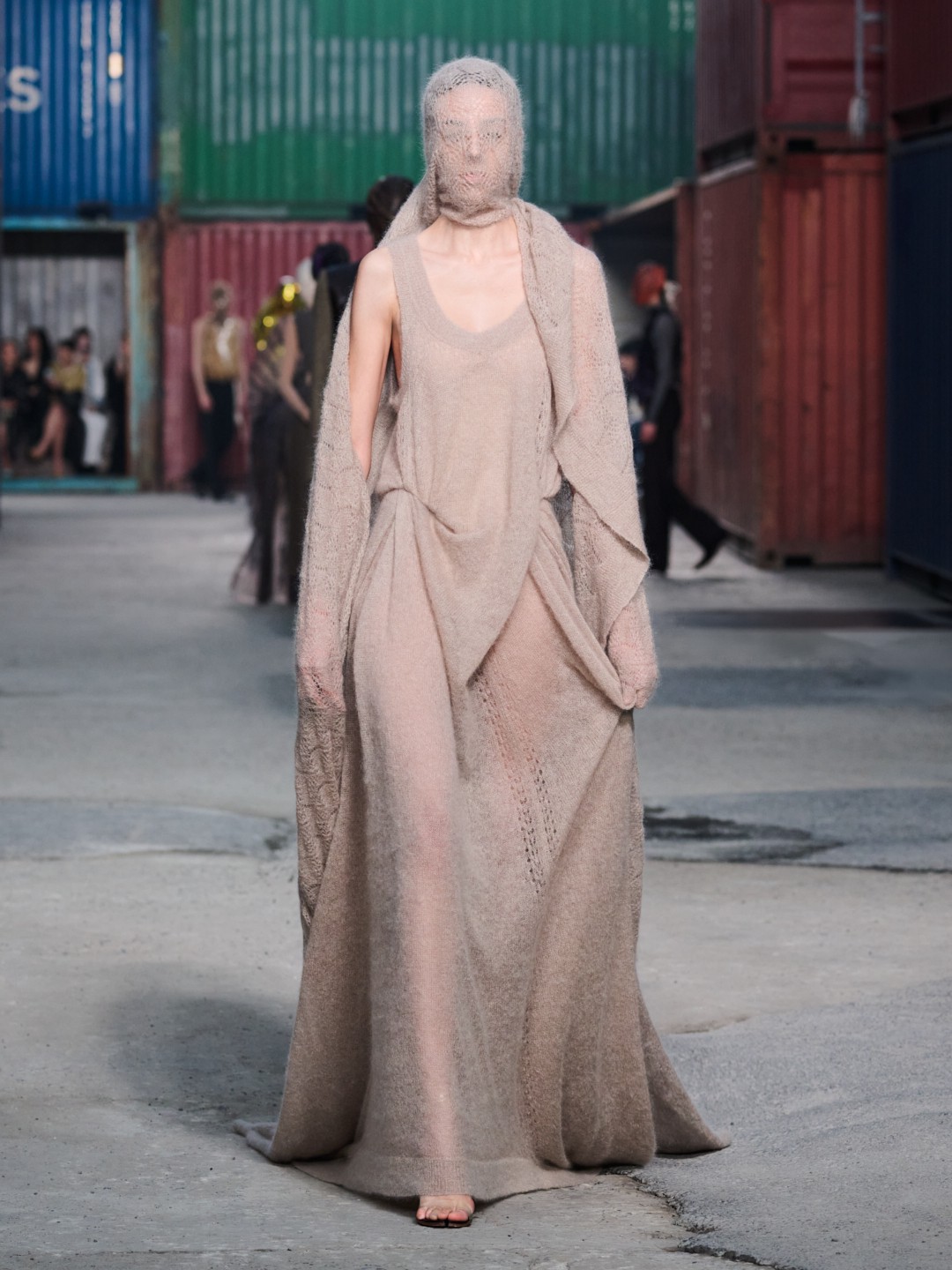 Hinh anh Maison Margiela FW26 tại Shanghai: Tầm nhìn "dân chủ" của Glenn Martens dành cho thời trang xa xỉ 11