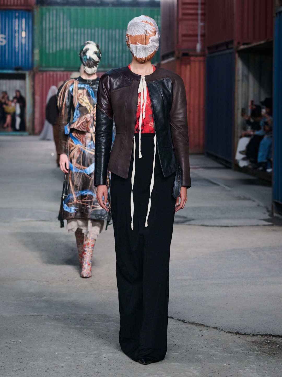 Hinh anh Maison Margiela FW26 tại Shanghai: Tầm nhìn "dân chủ" của Glenn Martens dành cho thời trang xa xỉ 63