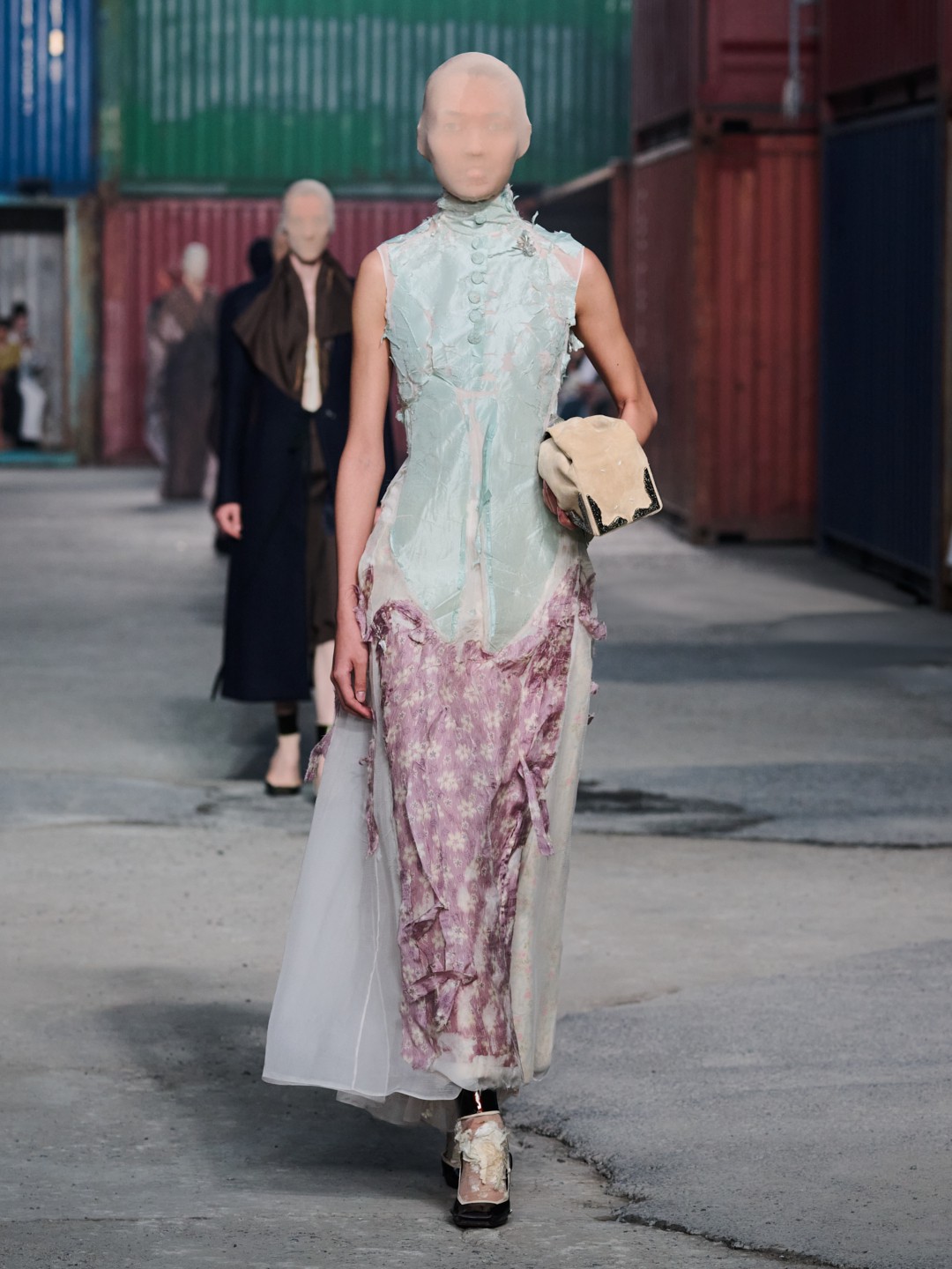 Hinh anh Maison Margiela FW26 tại Shanghai: Tầm nhìn "dân chủ" của Glenn Martens dành cho thời trang xa xỉ 21