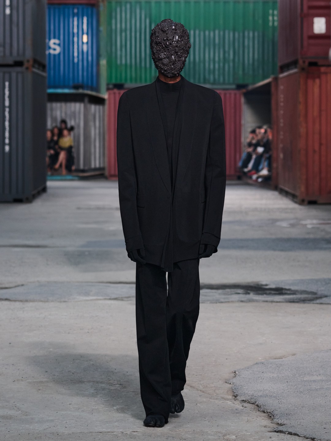 Hinh anh Maison Margiela FW26 tại Shanghai: Tầm nhìn "dân chủ" của Glenn Martens dành cho thời trang xa xỉ 25