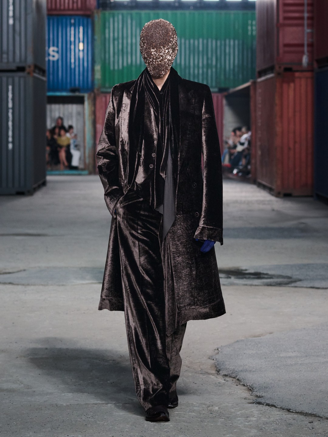 Hinh anh Maison Margiela FW26 tại Shanghai: Tầm nhìn "dân chủ" của Glenn Martens dành cho thời trang xa xỉ 10