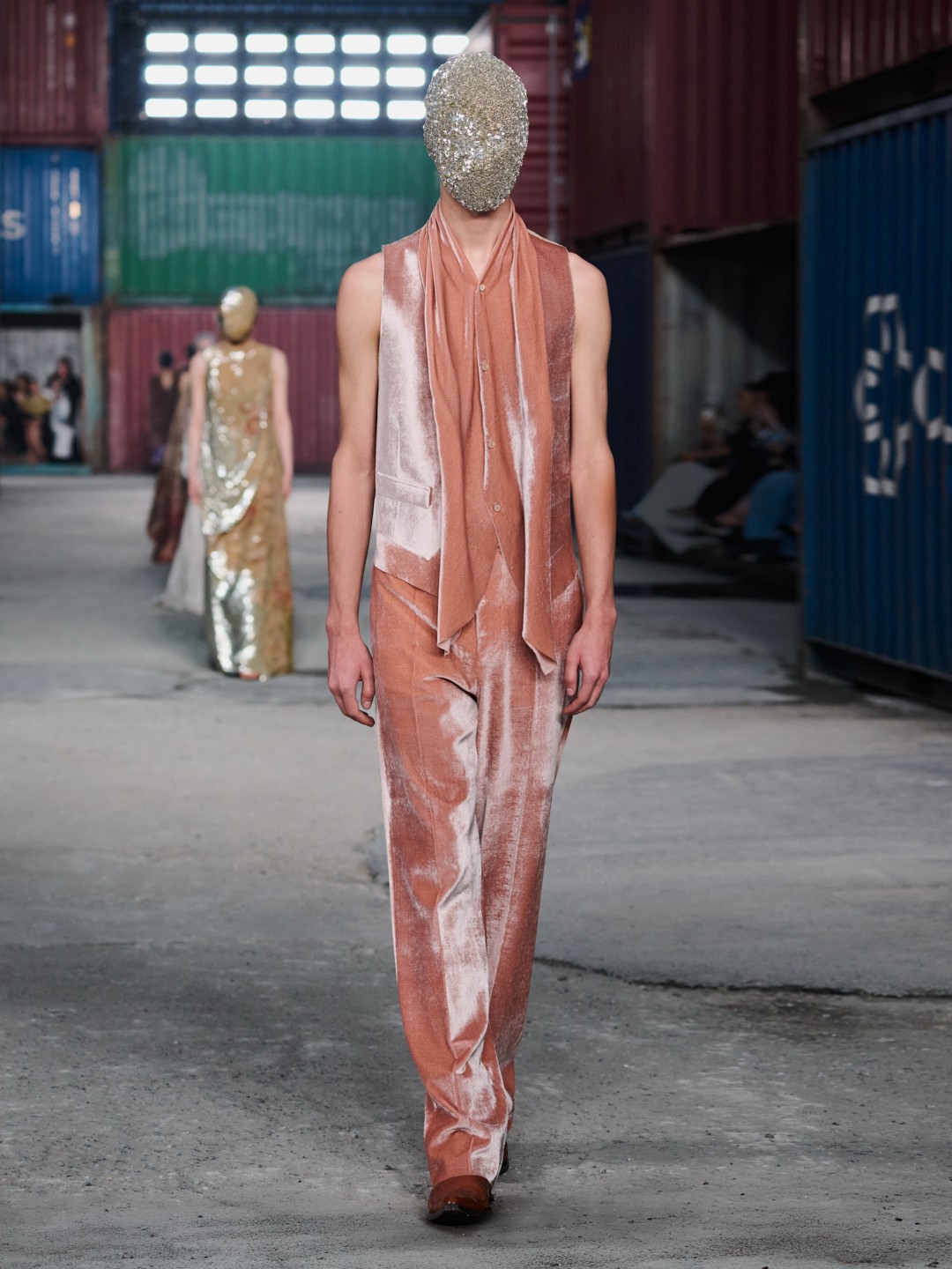 Hinh anh Maison Margiela FW26 tại Shanghai: Tầm nhìn "dân chủ" của Glenn Martens dành cho thời trang xa xỉ 68